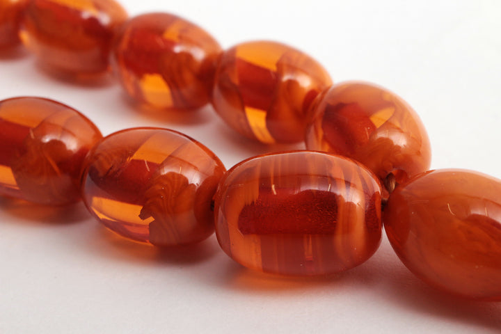 Prachtige gebedsketting gemaakt van barnsteen jaren60