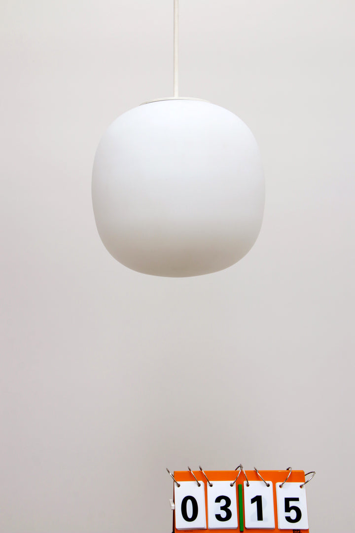 Zeer Grote Witte hanglamp Glashutte Limburg, 1960