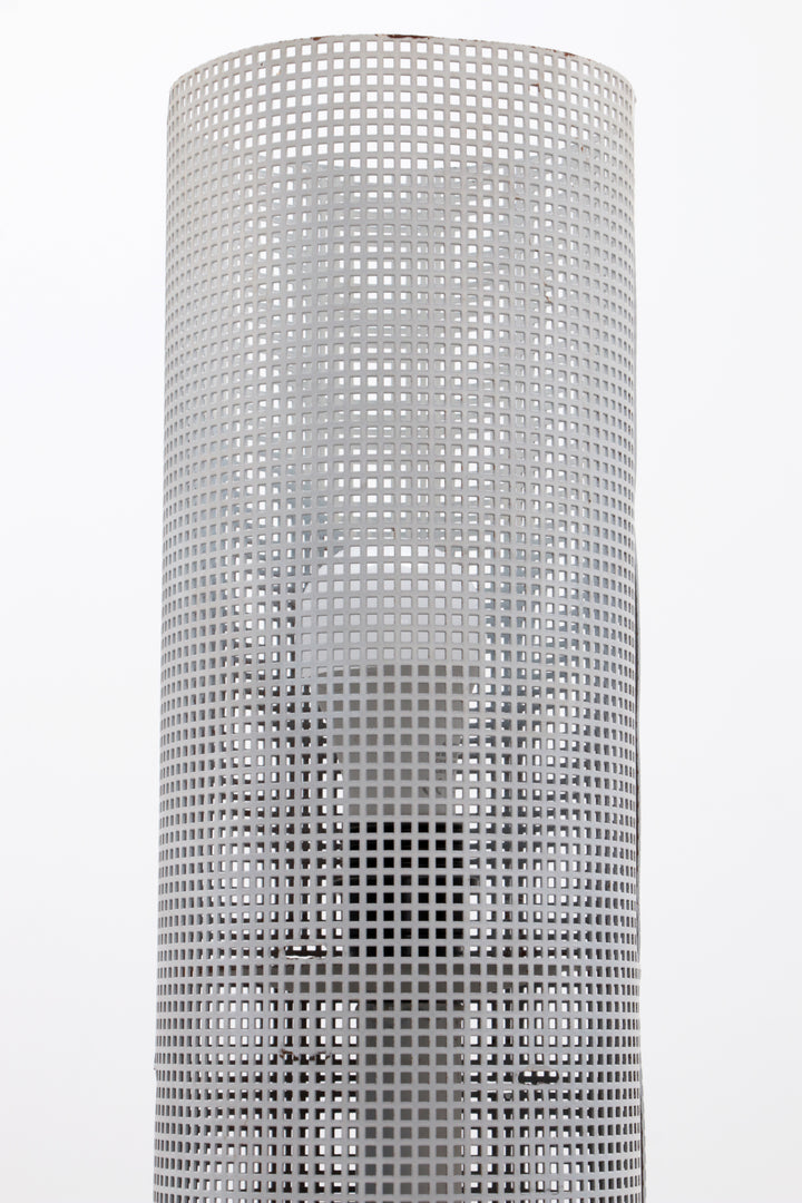 Vintage Italiaanse wit metalen vloerlamp,1960 timeless-art.com