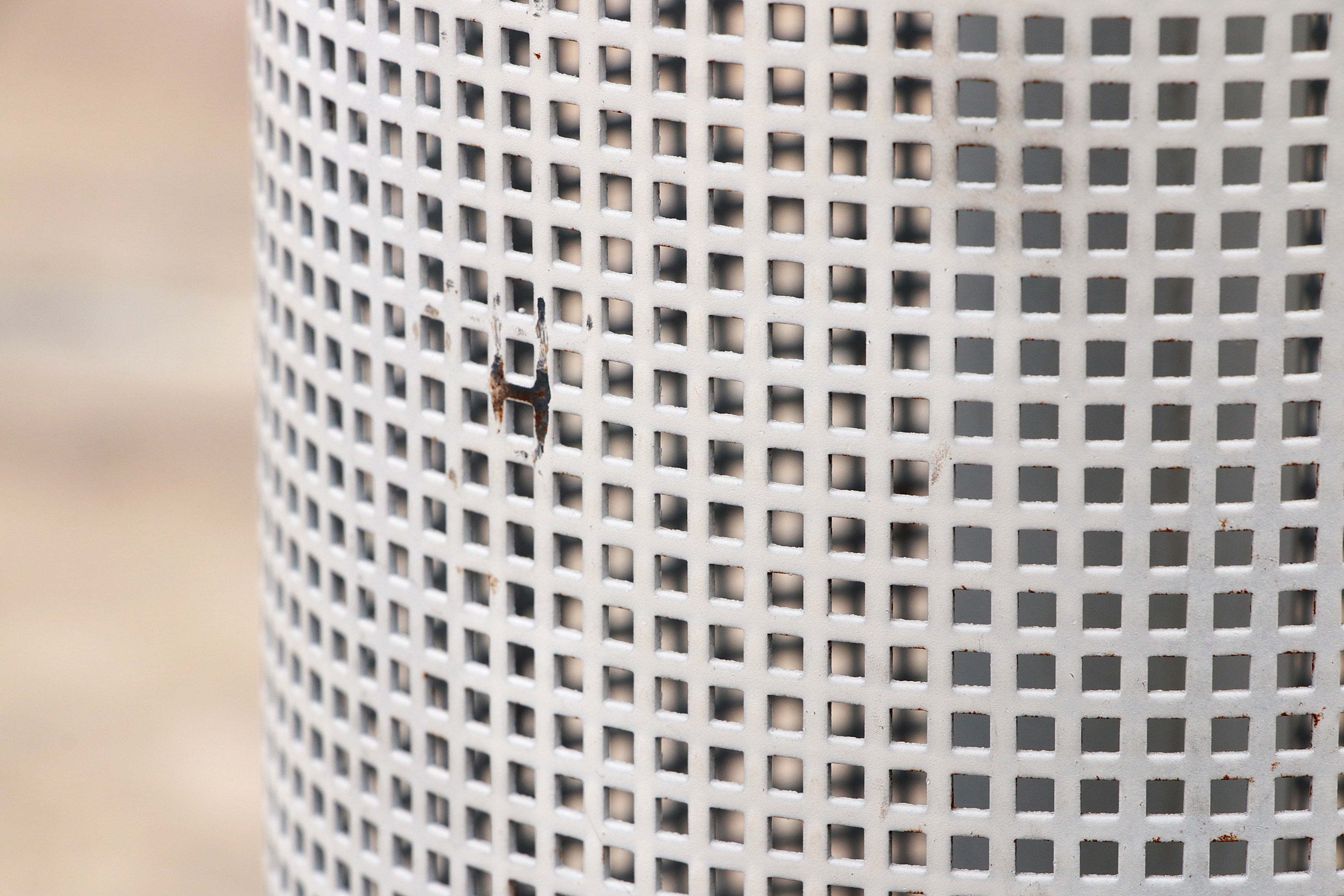 Vintage Italiaanse wit metalen vloerlamp,1960 timeless-art.com