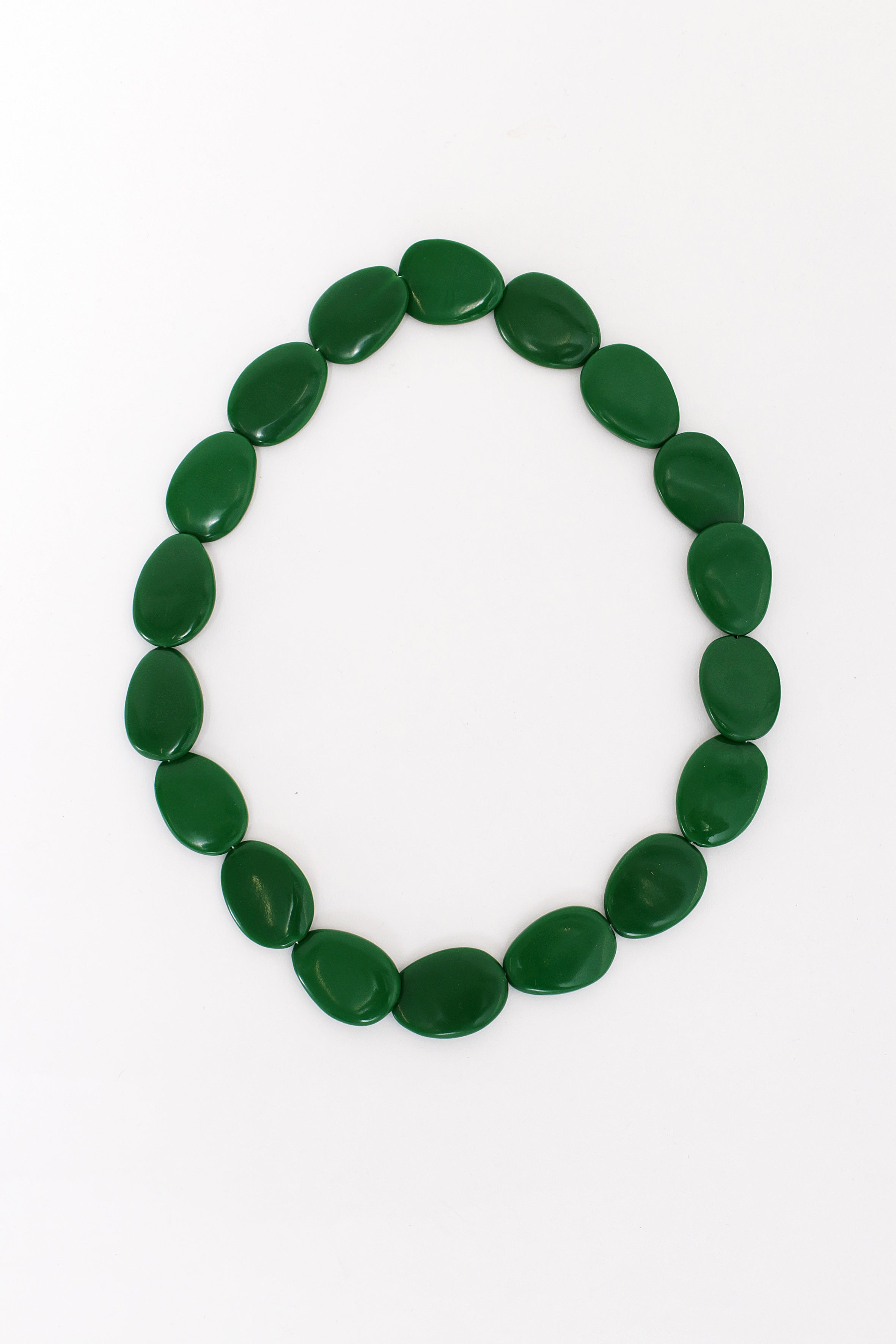 Vintage hals ketting bakeliet oud groen 72 cm lang.