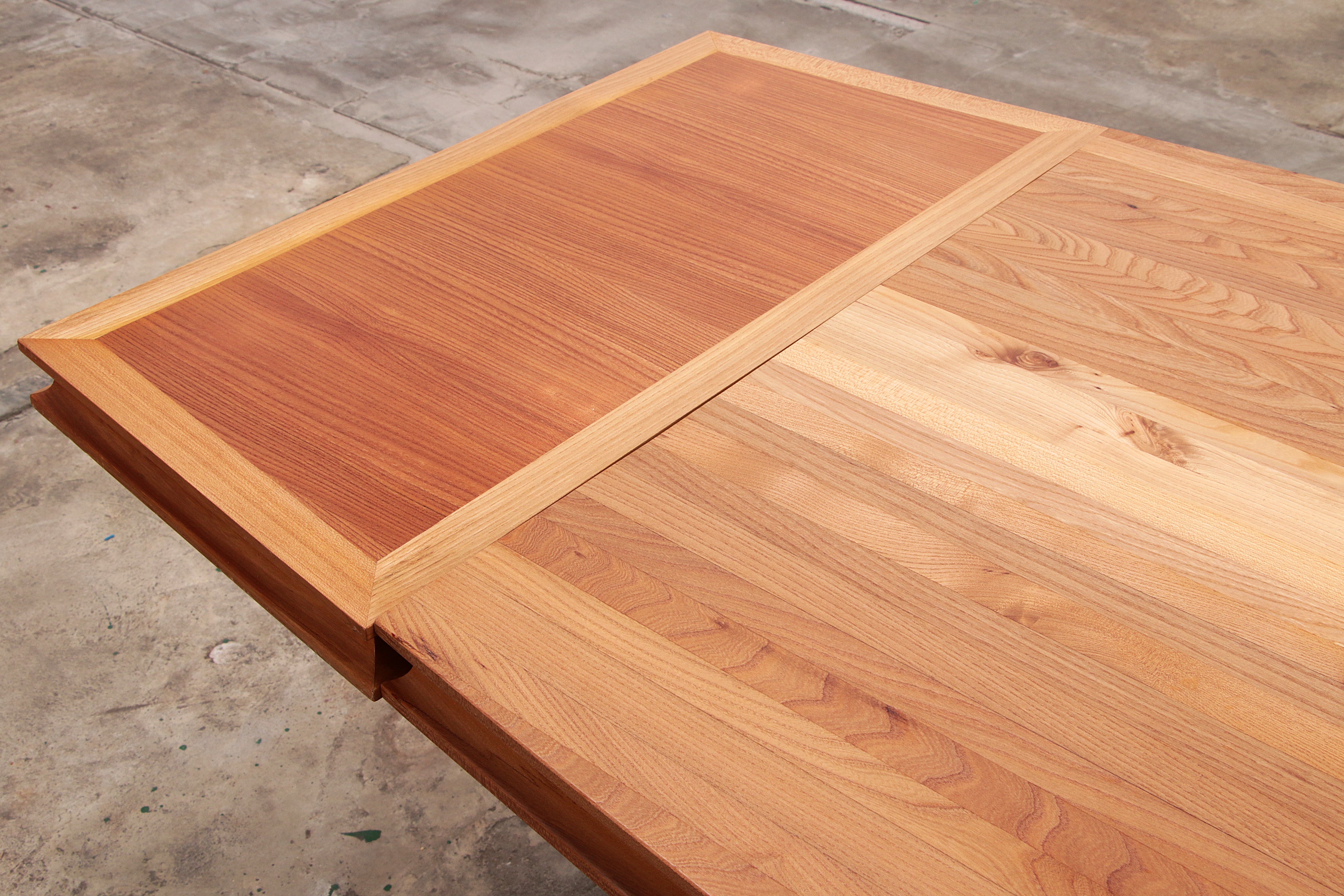 Grote eettafel of vergadertafel in de stijl van Pierre Chapo,1960 Frankrijk