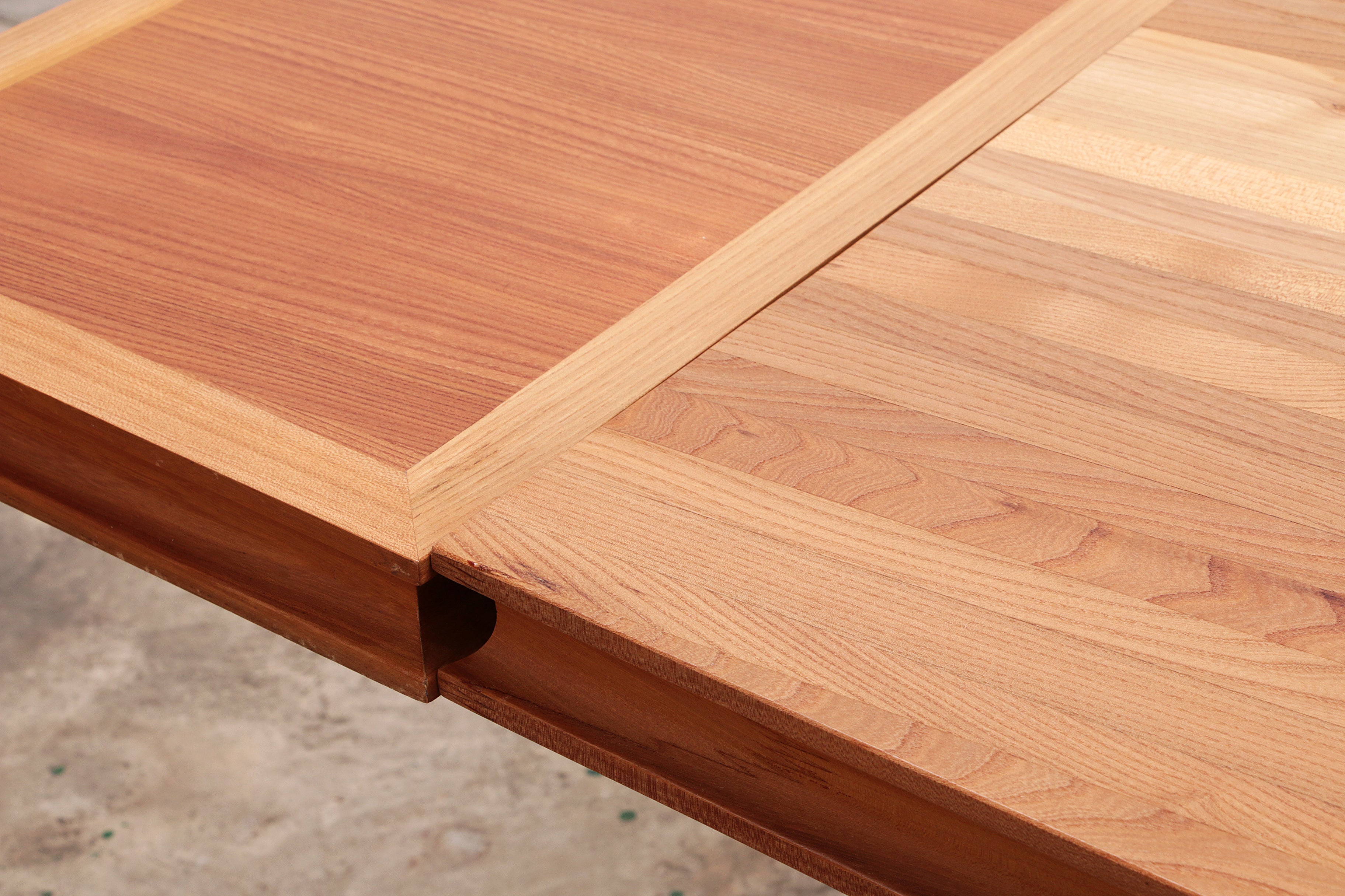 Grote eettafel of vergadertafel in de stijl van Pierre Chapo,1960 Frankrijk