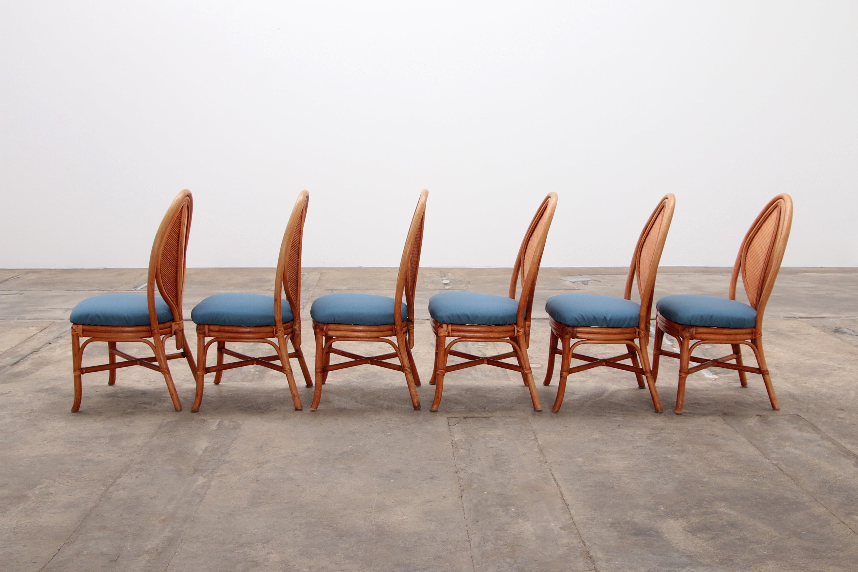 Bohemian Bamboe Mcguire  eettafel set met 6 palmblad stoelen,1960 Frankrijk.