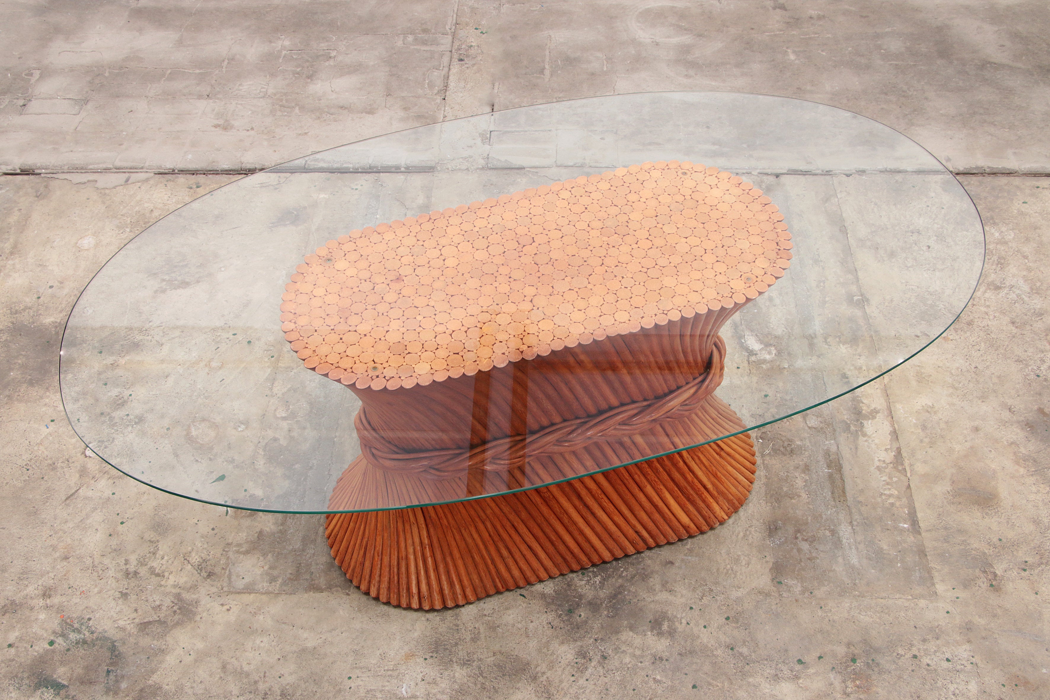 Bohemian Bamboe Mcguire  eettafel set met 6 palmblad stoelen,1960 Frankrijk.