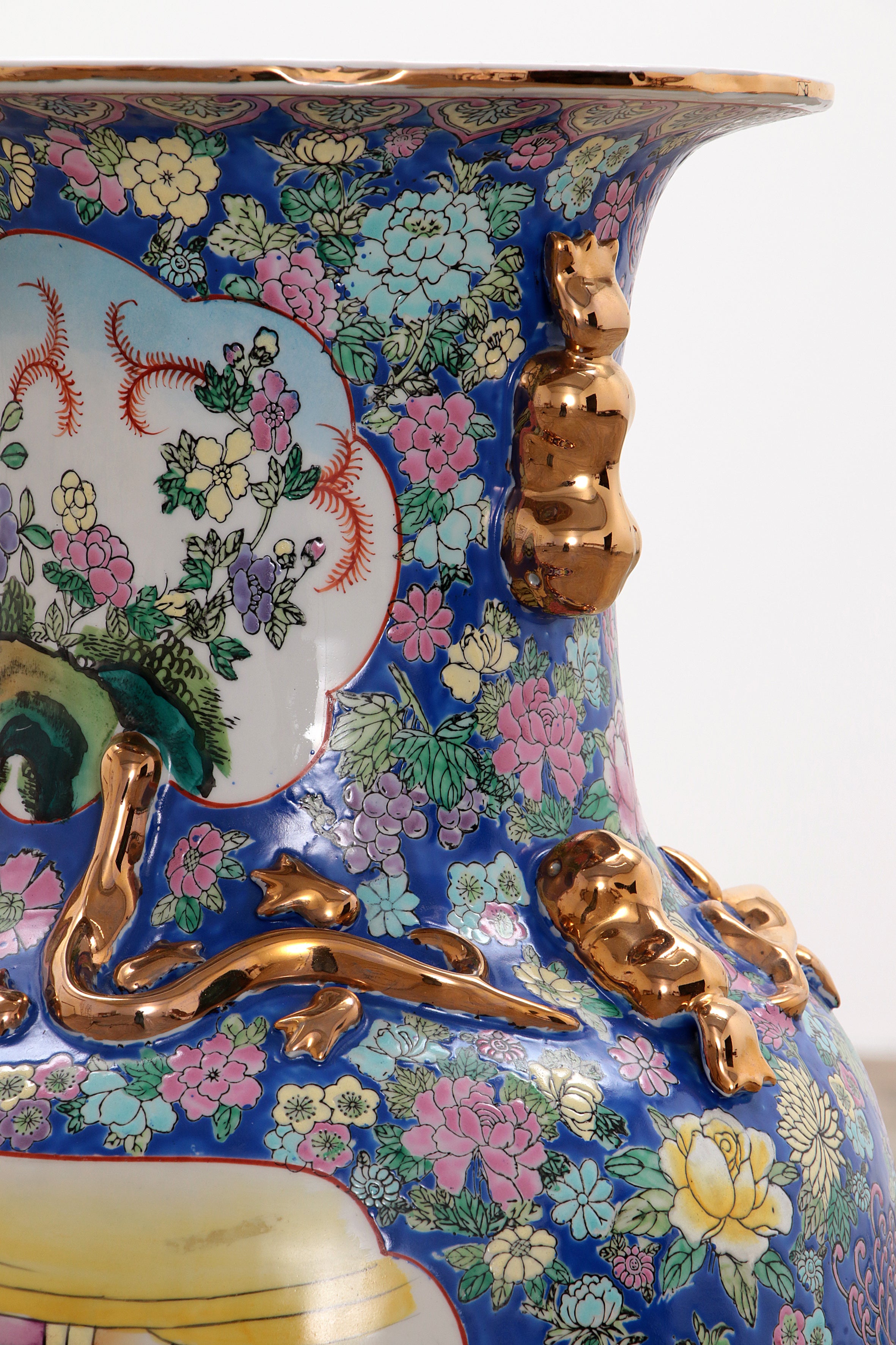 Oude Chinese Keramiek Hand geschilderde Posy Vaas, 1920