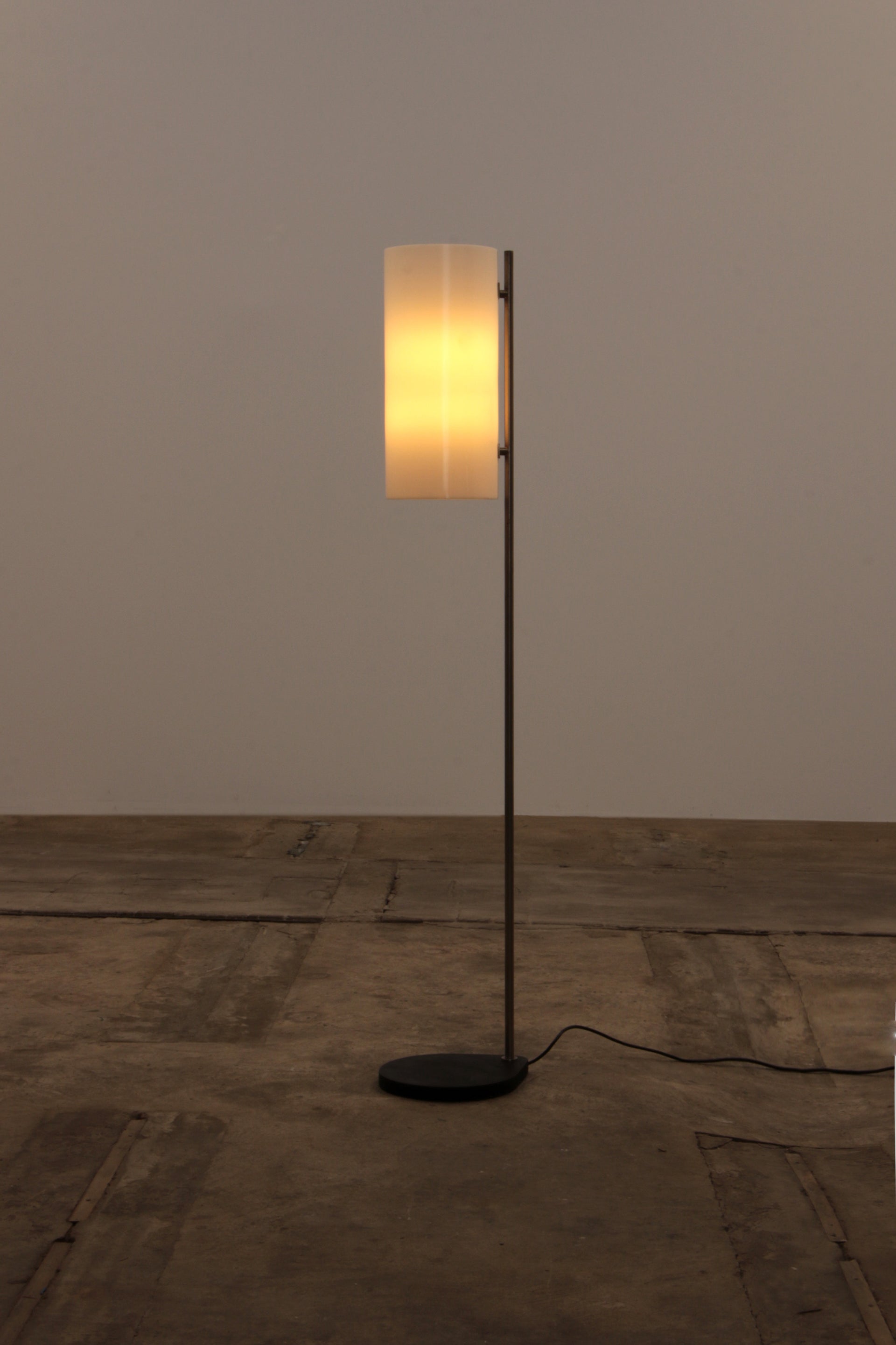 Vintage Vloerlamp Deens design van Louis Poulssen jaren50