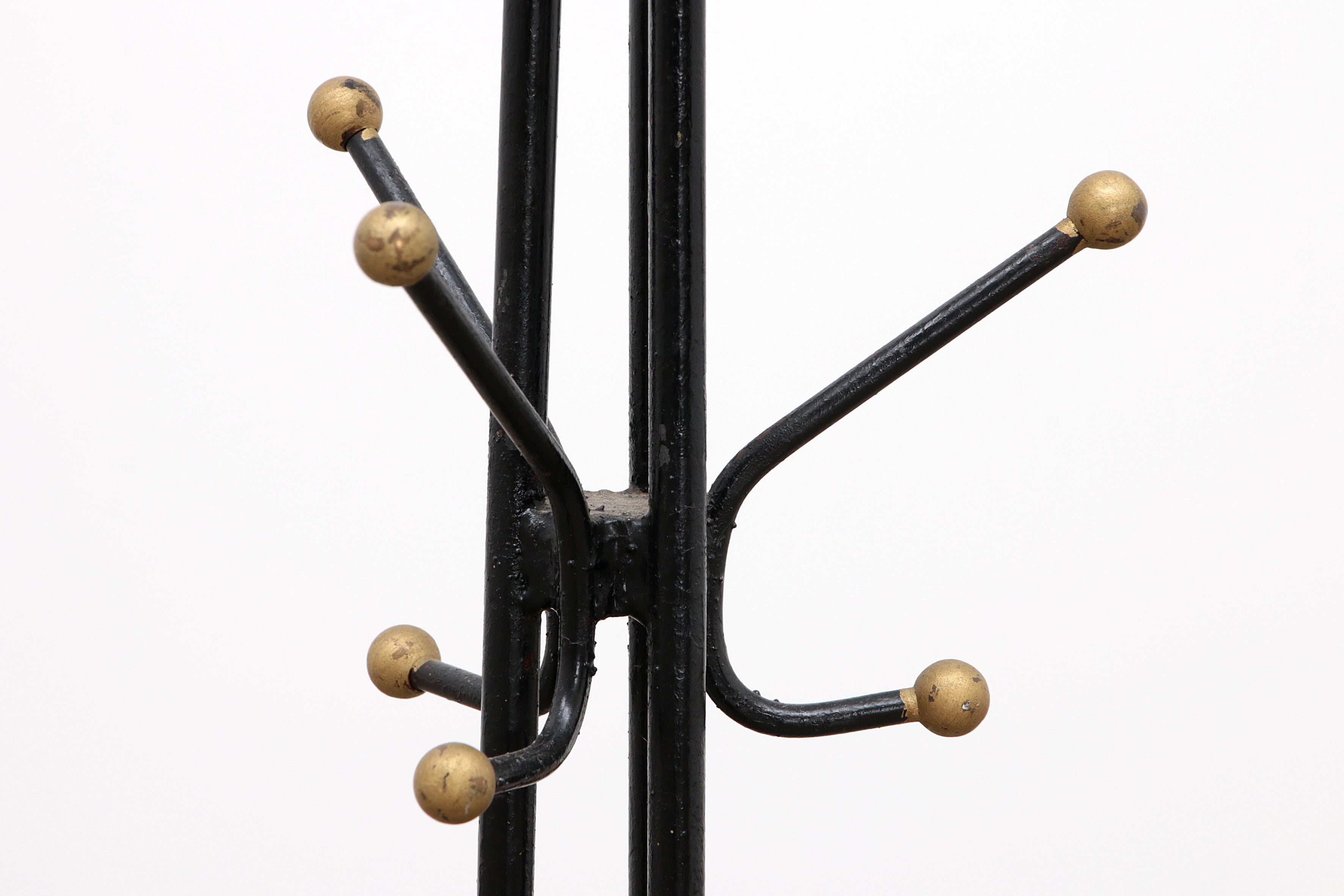 Franse Handgesmede ijzeren kapstok ontwerp van Jean Royere 1960