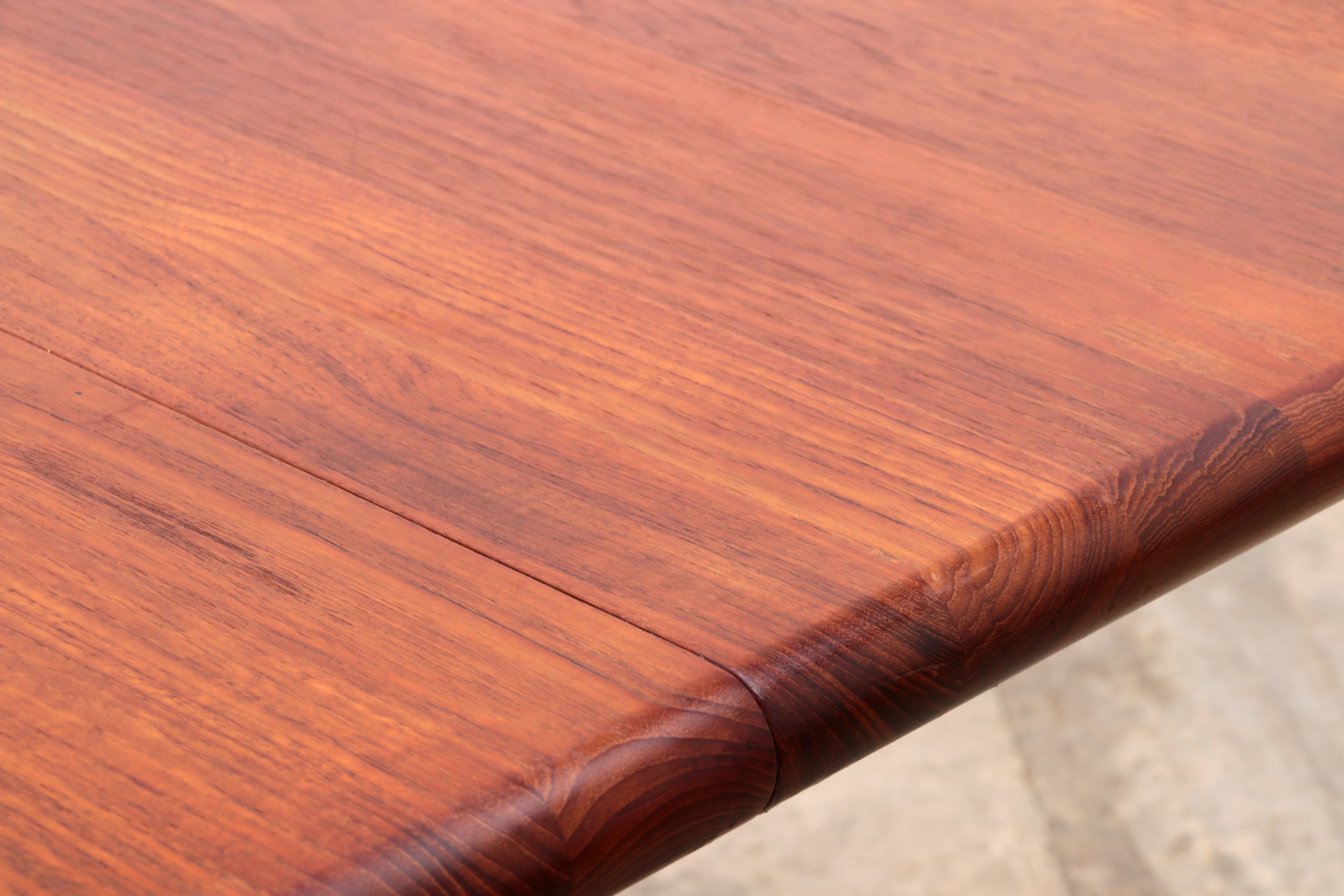 Deense set 4 stoelen Kai Kristiansen en een tafel van Korup,1960 Denemarken.