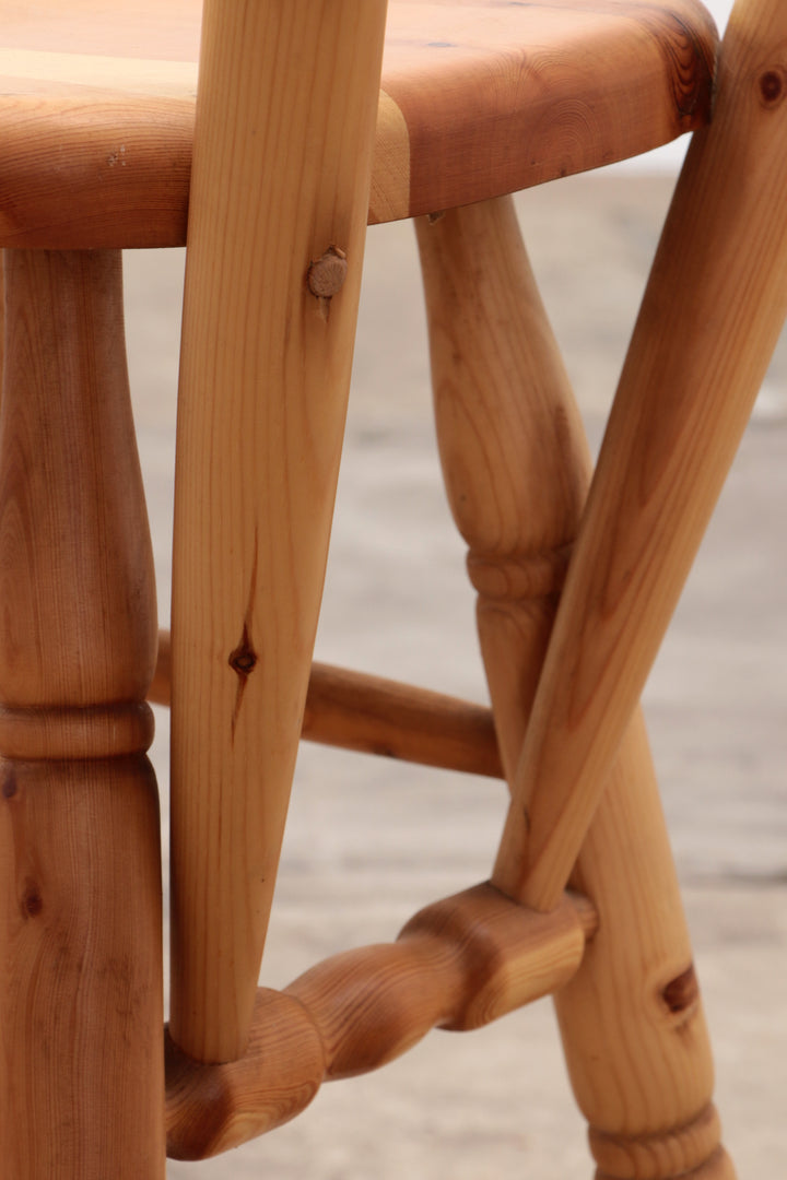 Mid-Century Houten  Bar met 3 Barstoelen Brutalistische stijl jaren70s.