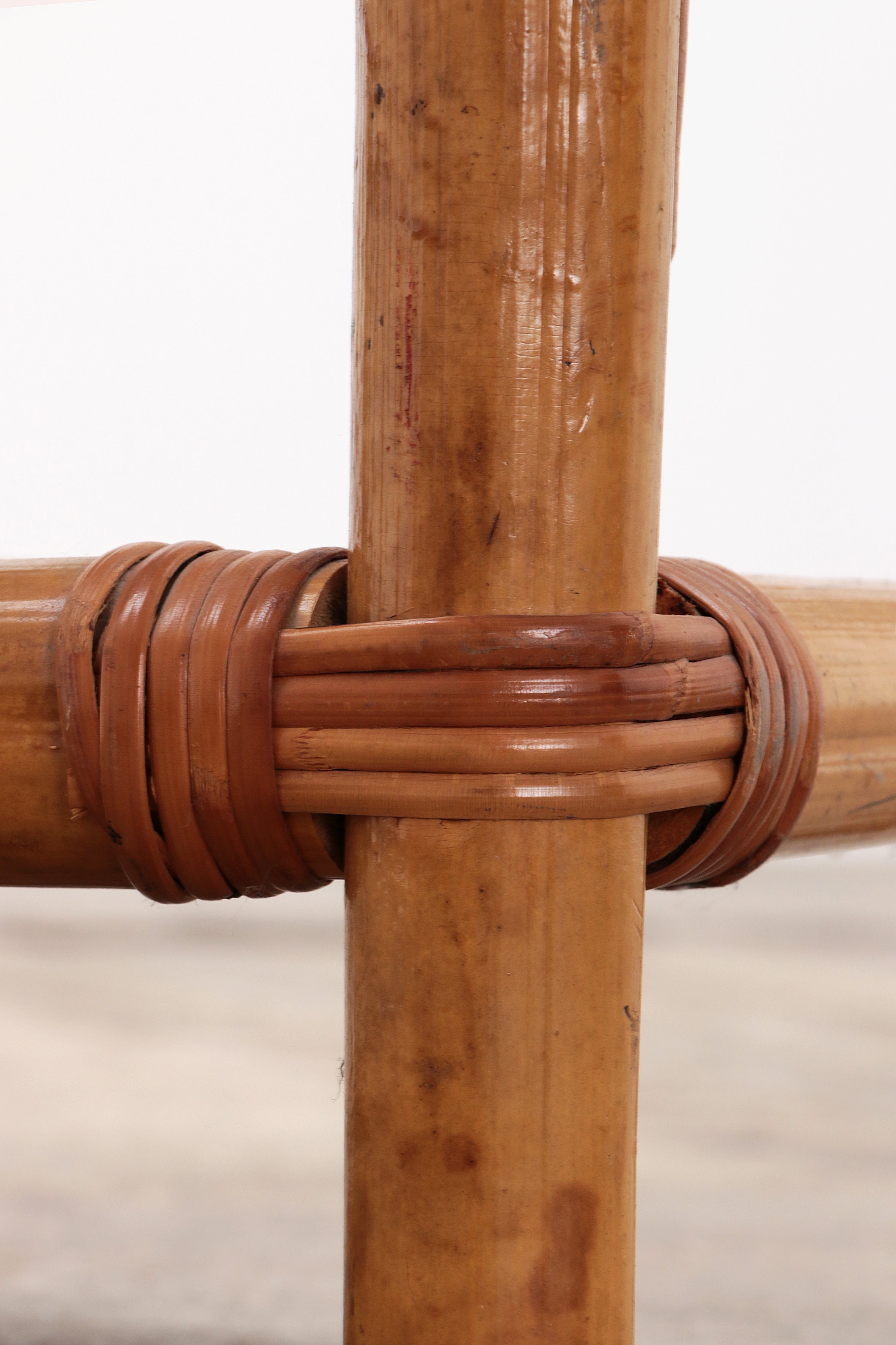 Groot mediterranean Bamboe Wandmeubel  Roomdivader of boekenkast 1970 Italie