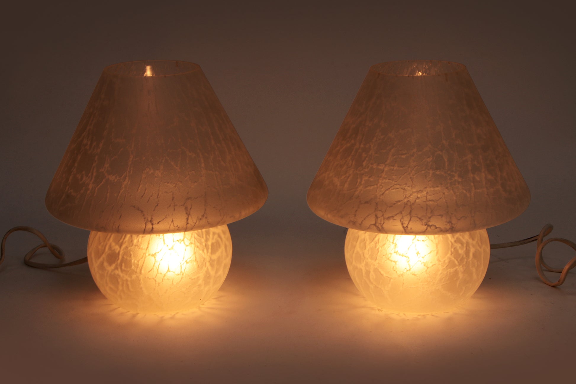 Vintage Glazen Mushroom of Champignon lampjes 1960 Duitsland.