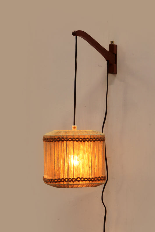 Vintage Wand hanglamp gemaakt van touw en teak,1960 Zweden.