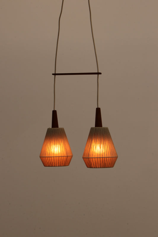 Vintage hanglamp met twee kapjes en teak,1960 Zweden