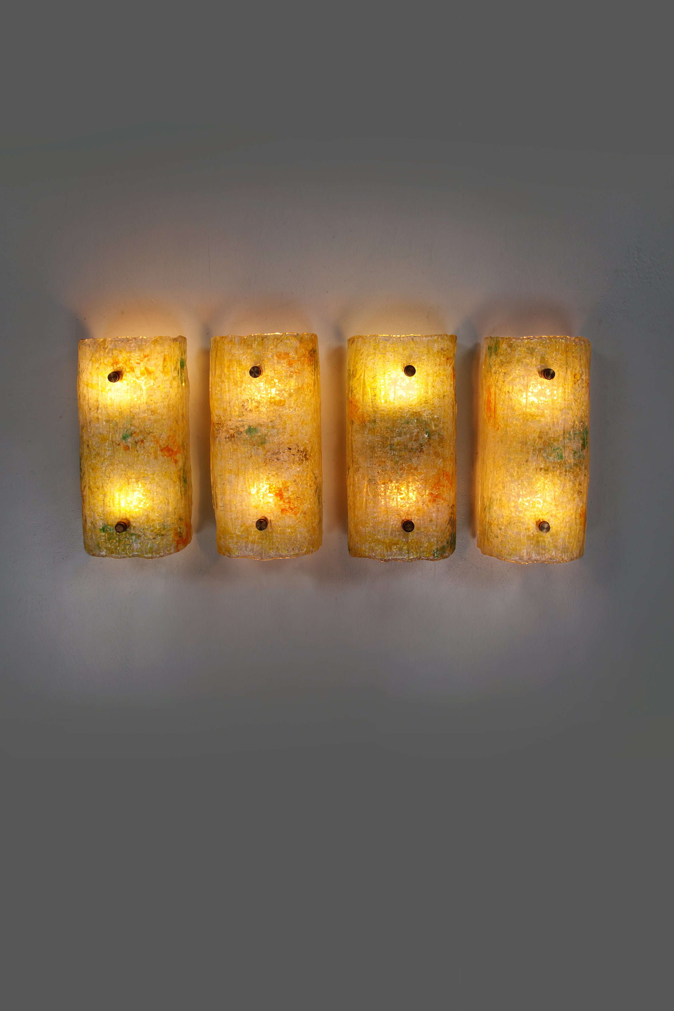 Zeldzame set Philips Wandlampen met Murano glazen kap jaren 50