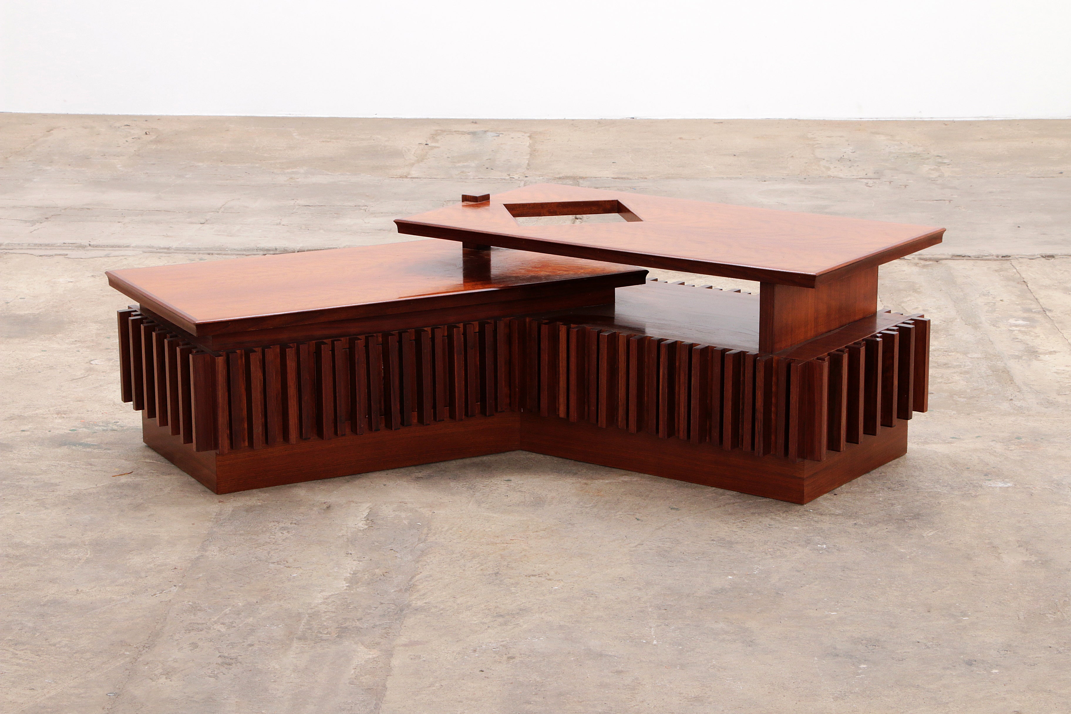 Salontafel van Luciano Frigerio 'Model Norman'' Piano 1968 Italie