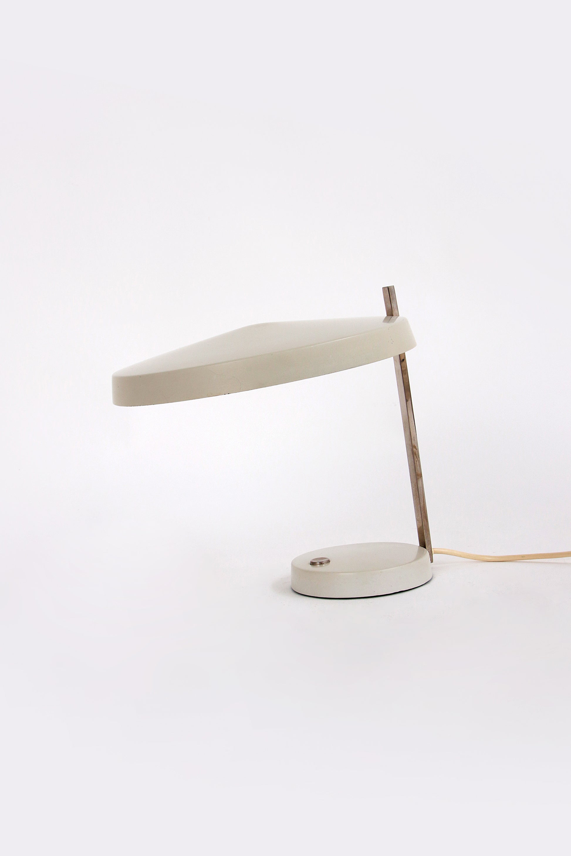 Hillebrand leuchten, bureaulamp Oslo ontworpen door Heinz Pfaender 1960.
