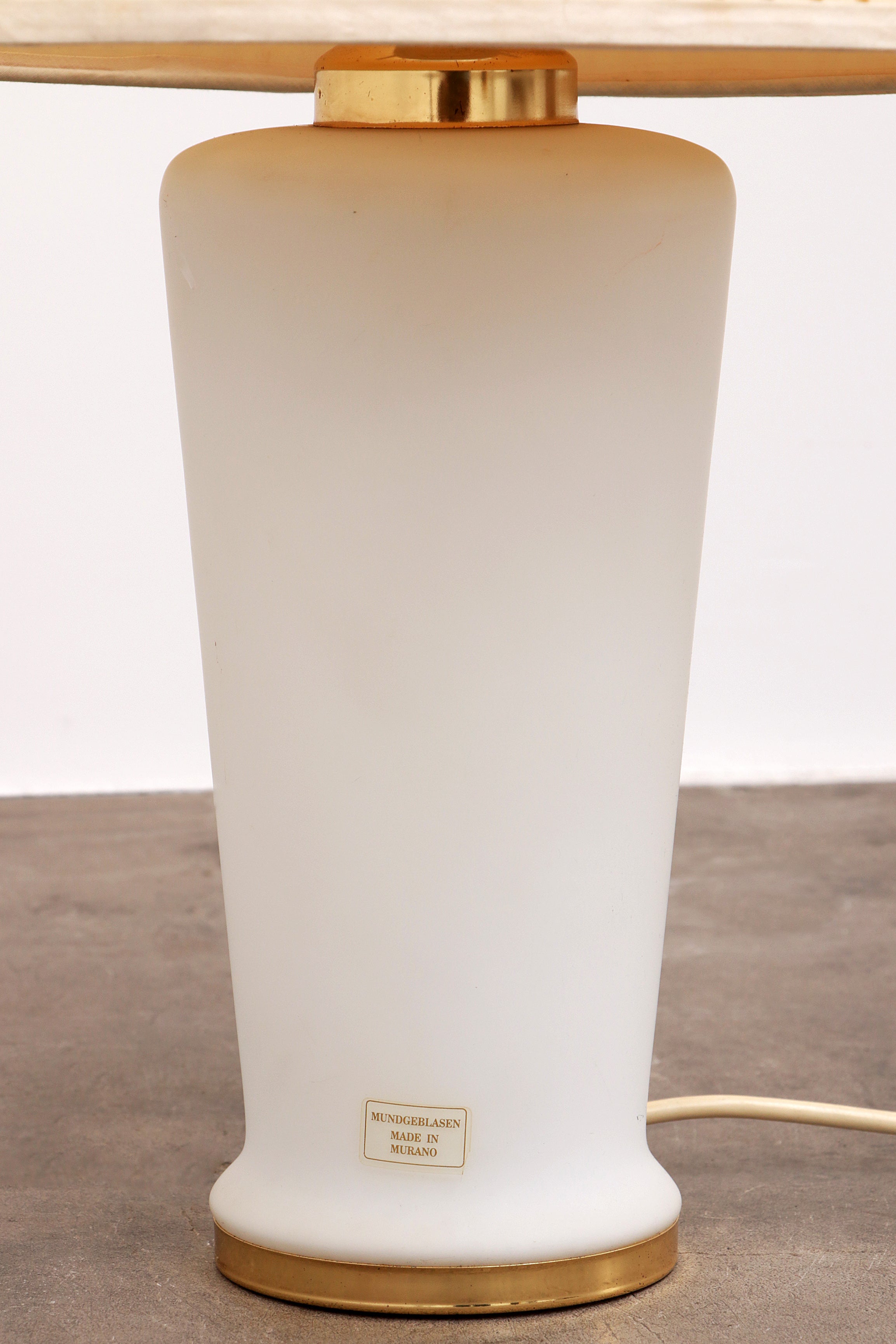 Witte Glazen Tafellamp Hollywood Regency Stijl met Pliché Kap