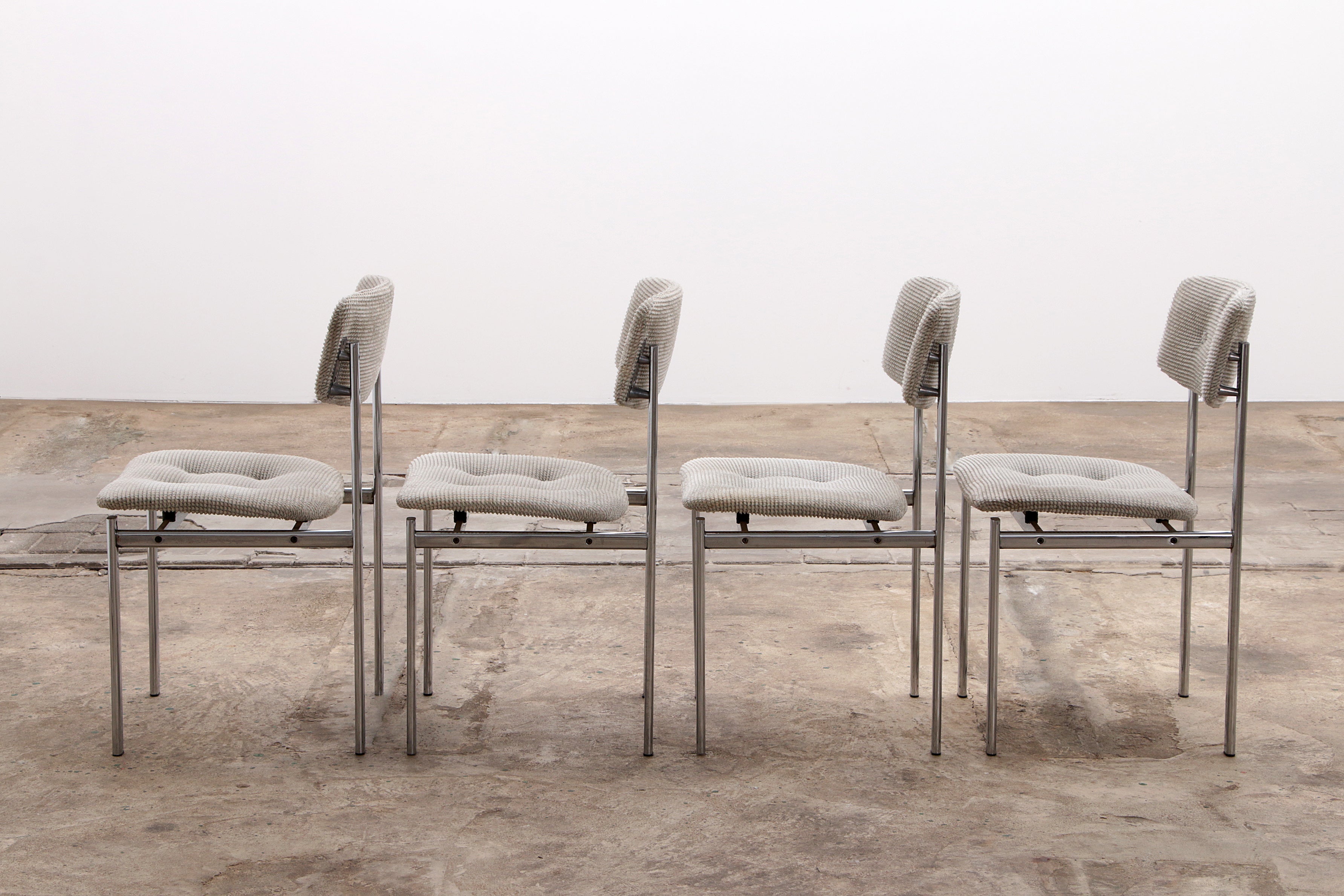 Rechthoekige Eettafel "Andrè" met Stoelen - Designklassieker uit de Jaren 60