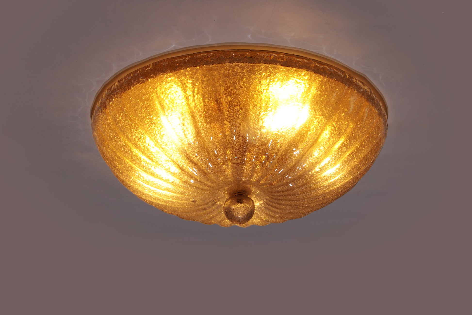Italiaanse plafonnière van Muranoglas met gouden details