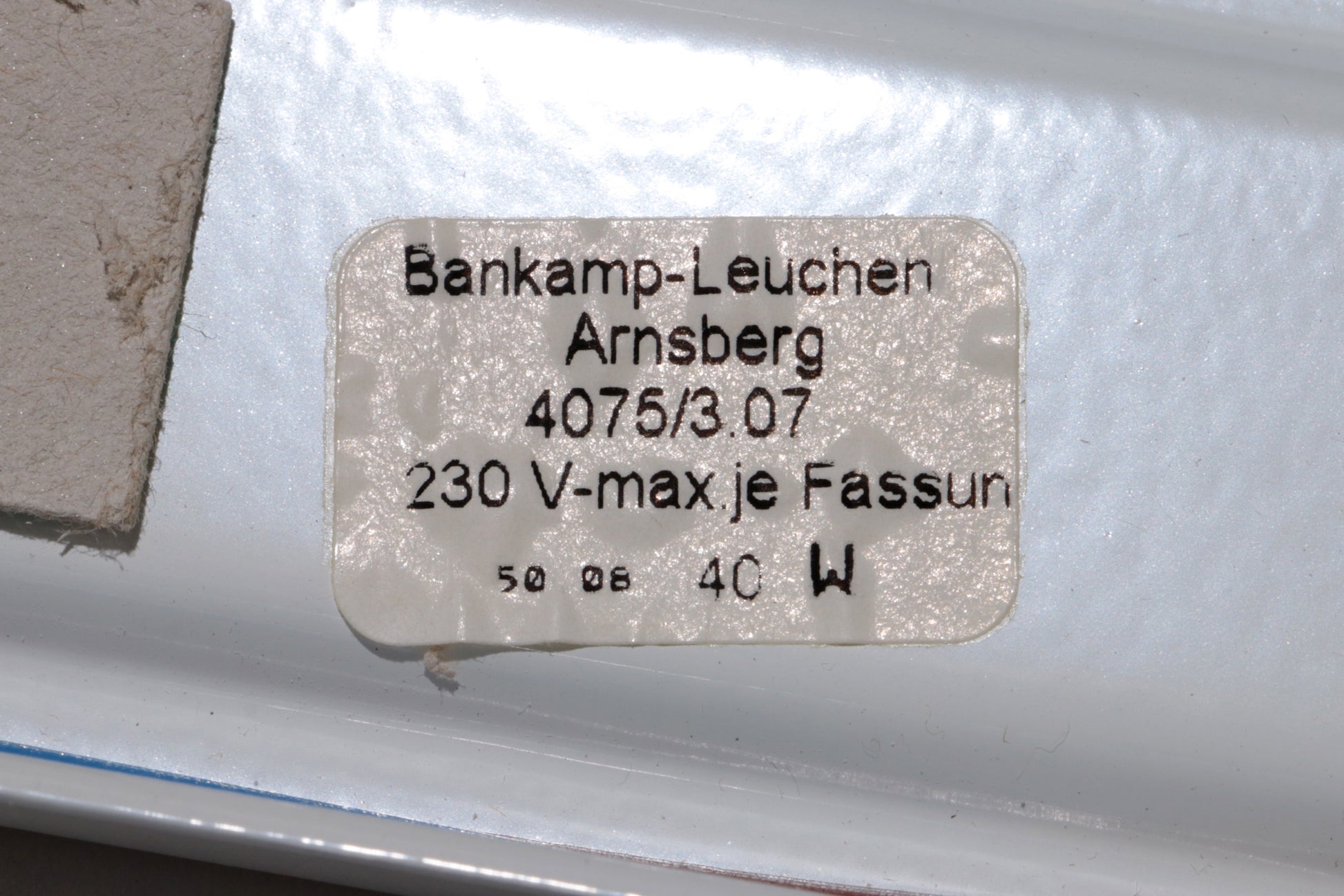 Bankamp Leuchten Model 4074 wandlamp met gemarmerd opalineglas.