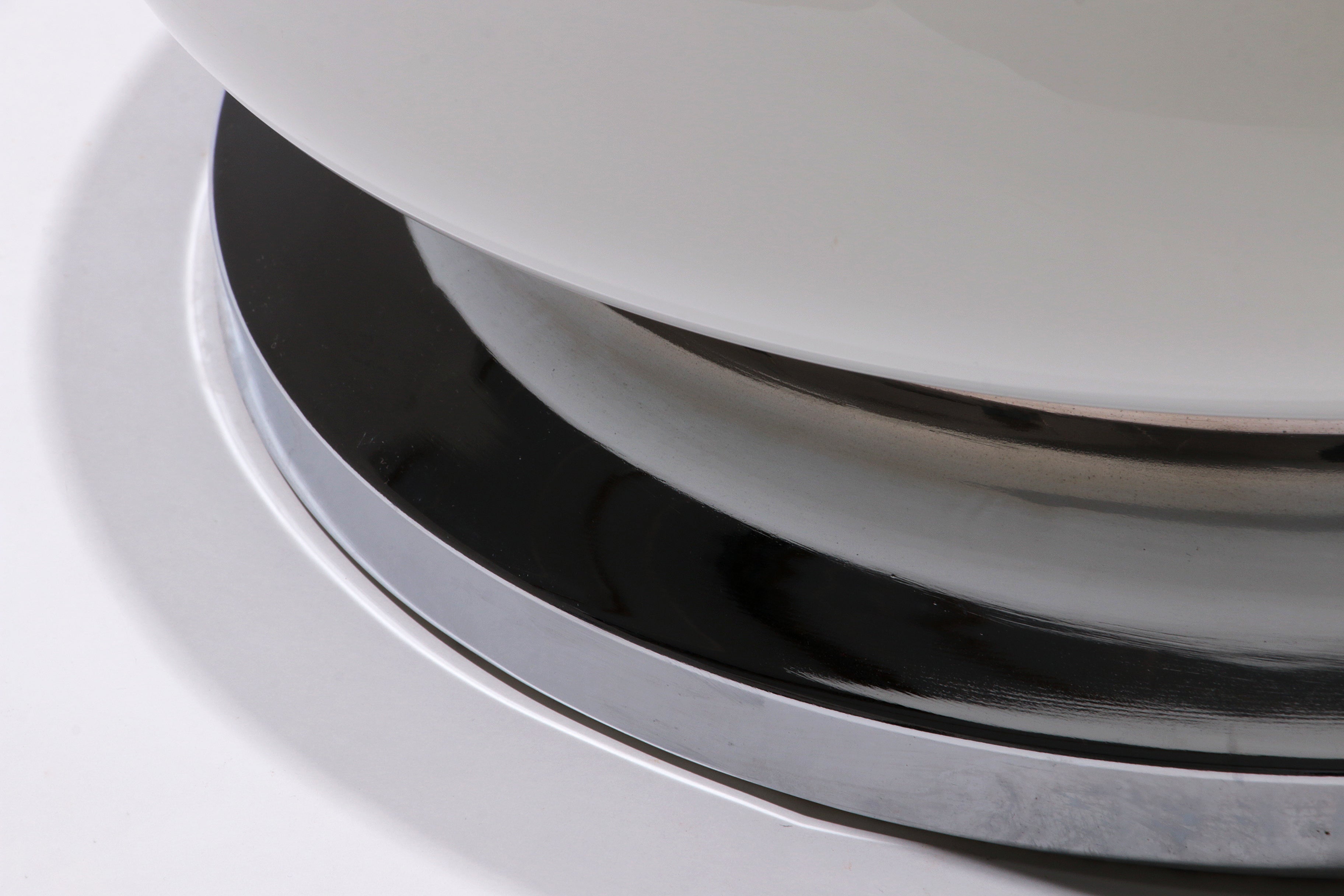 Grote Space age Doria tafellamp met witglas en chromen voet,1960