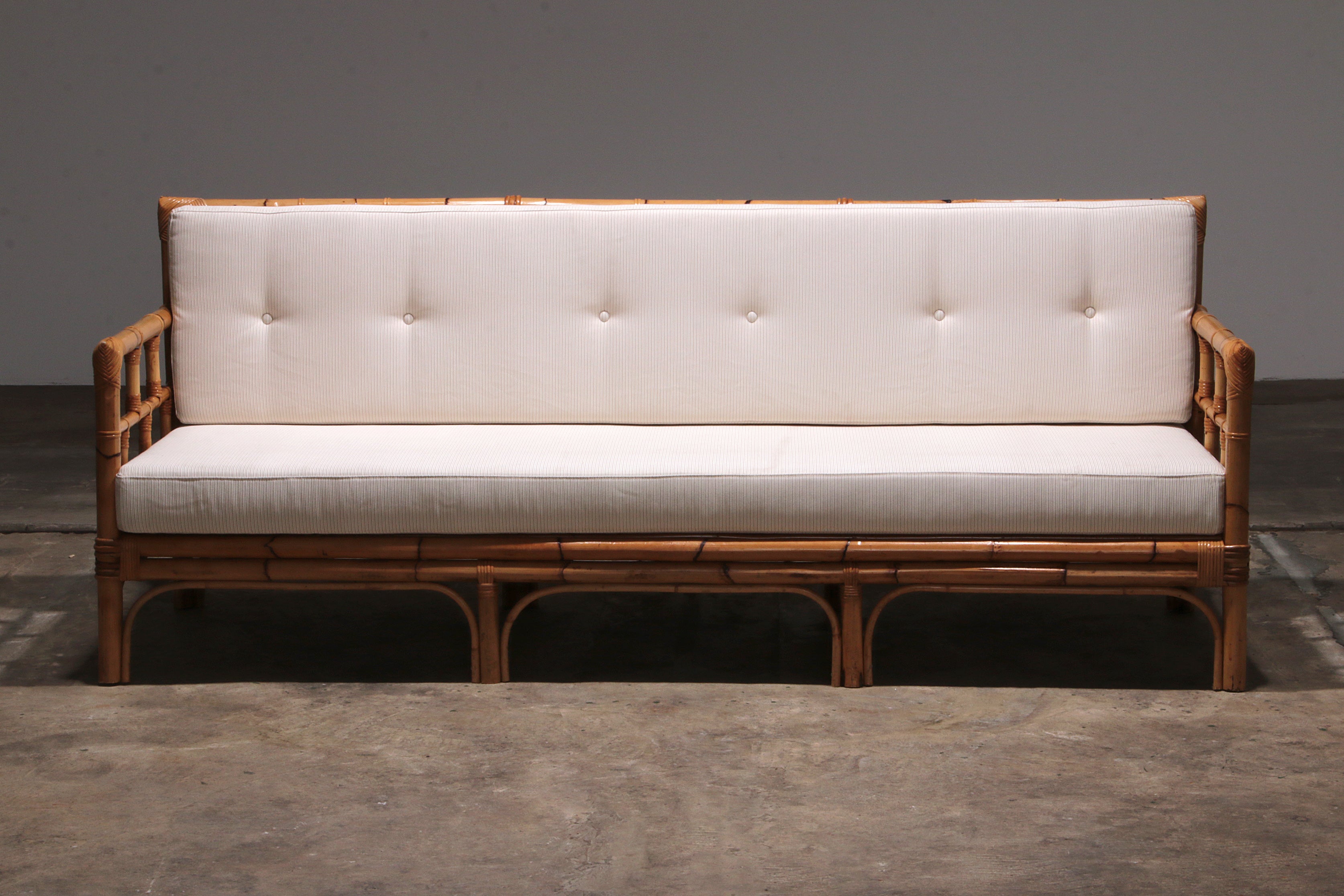 Vintage Italiaanse Bamboe Bank met Kussens uit de Jaren 70