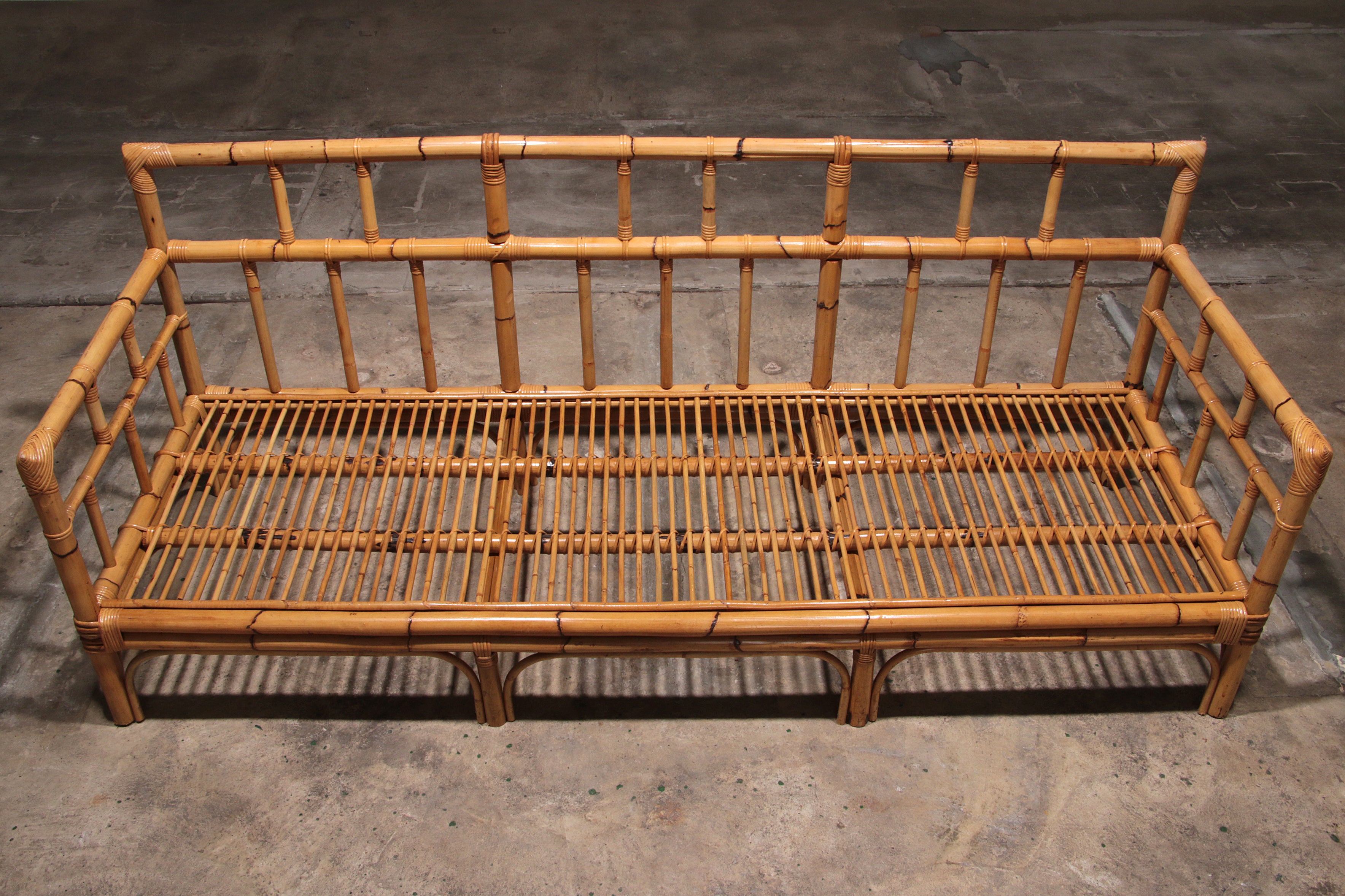 Vintage Italiaanse Bamboe Bank met Kussens uit de Jaren 70