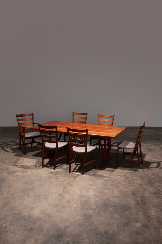 Hansen Sorensen Eetkamertafel met 6 stoelen,1970 Denemarken