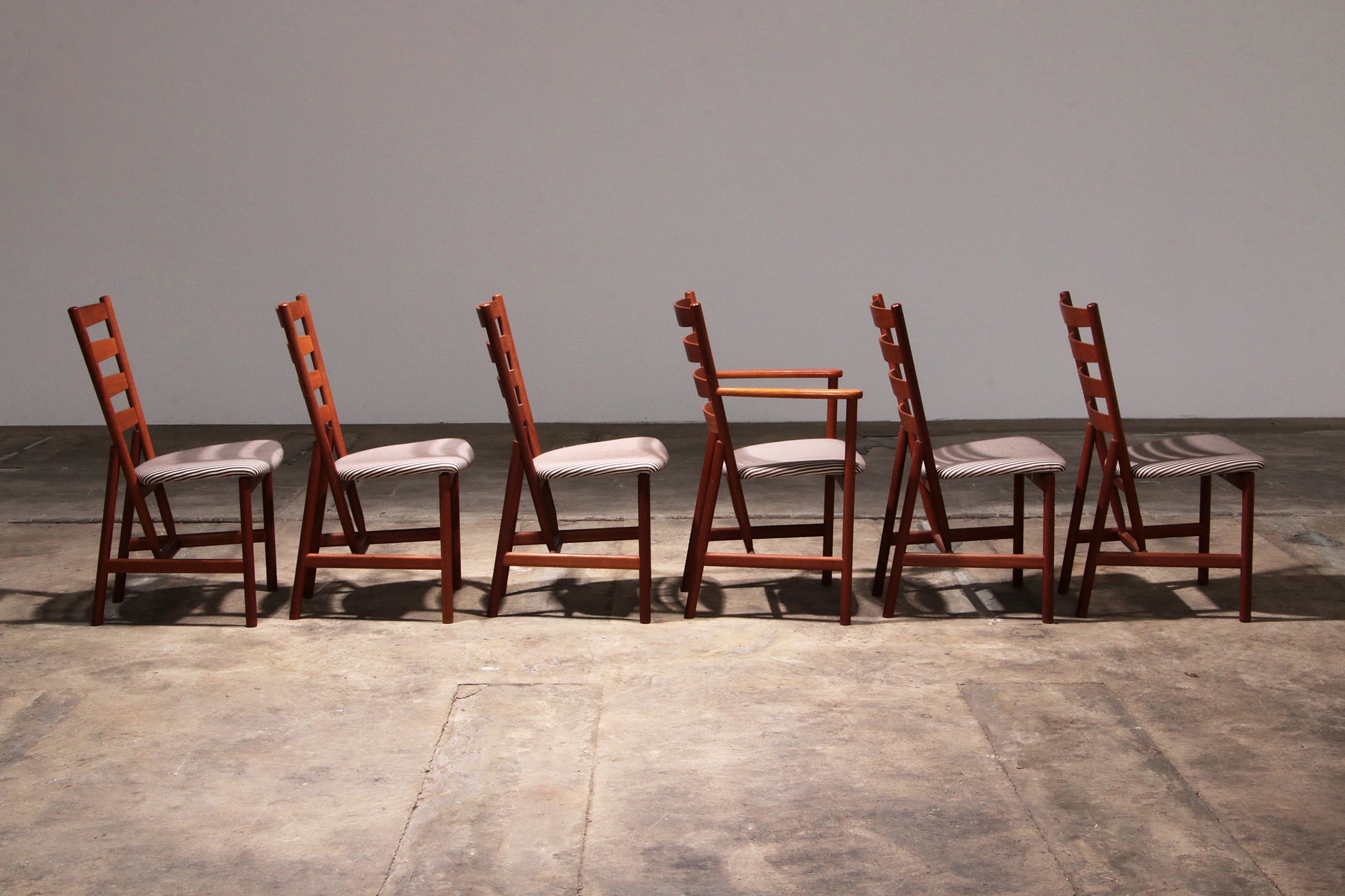 Hansen Sorensen Eetkamertafel met 6 stoelen,1970 Denemarken