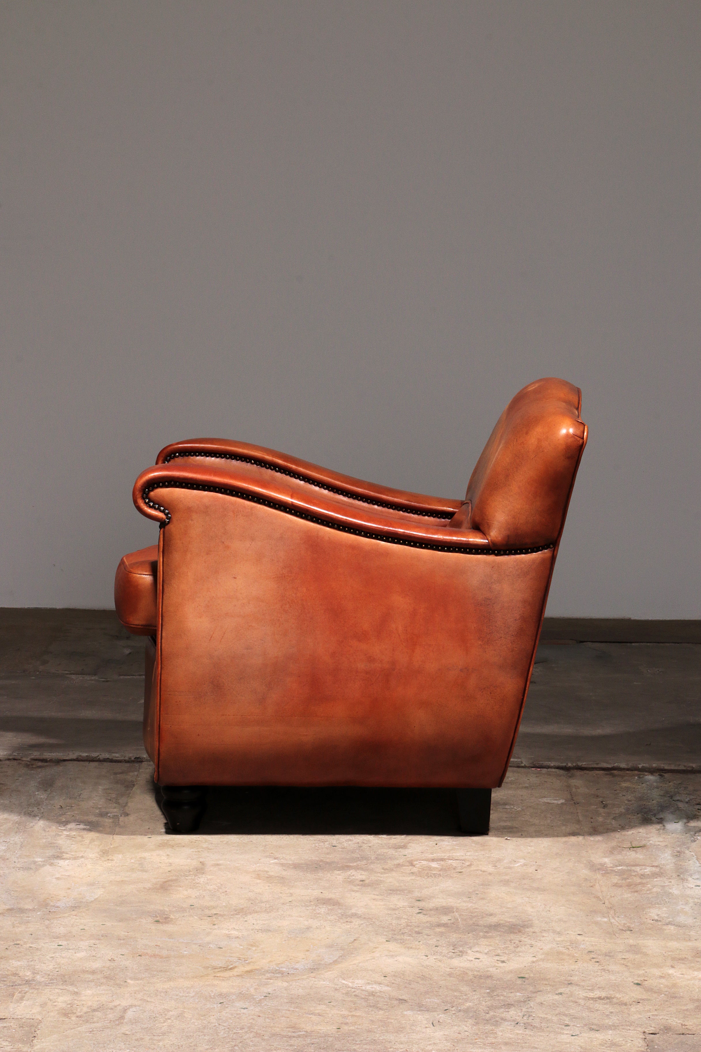 Schaap leren fauteuil Nederlands design handgemaakt 1970 -Merknaam Joris