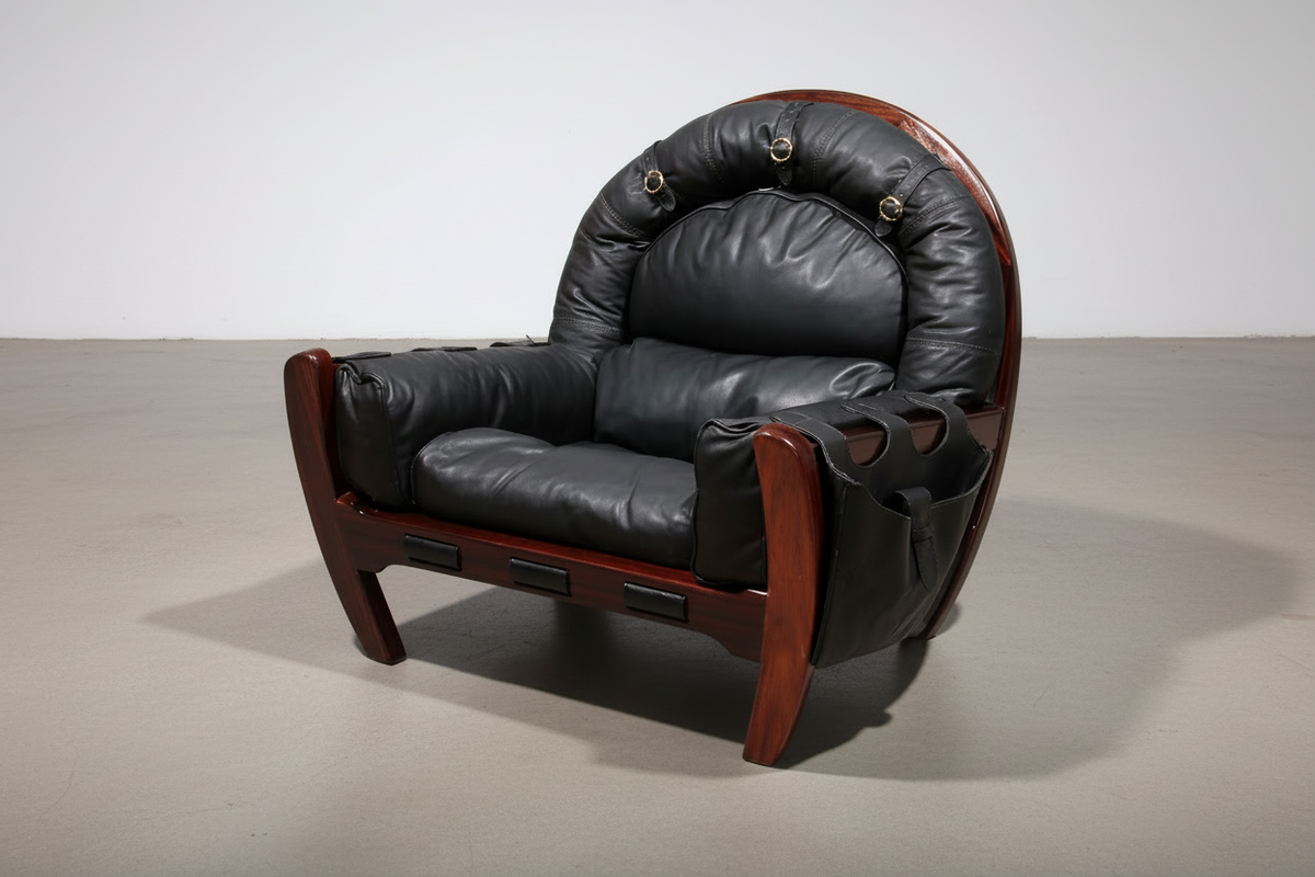 Luciano Frigerio "Rancero" Leather Lounge Chair - 1970s Italian Design