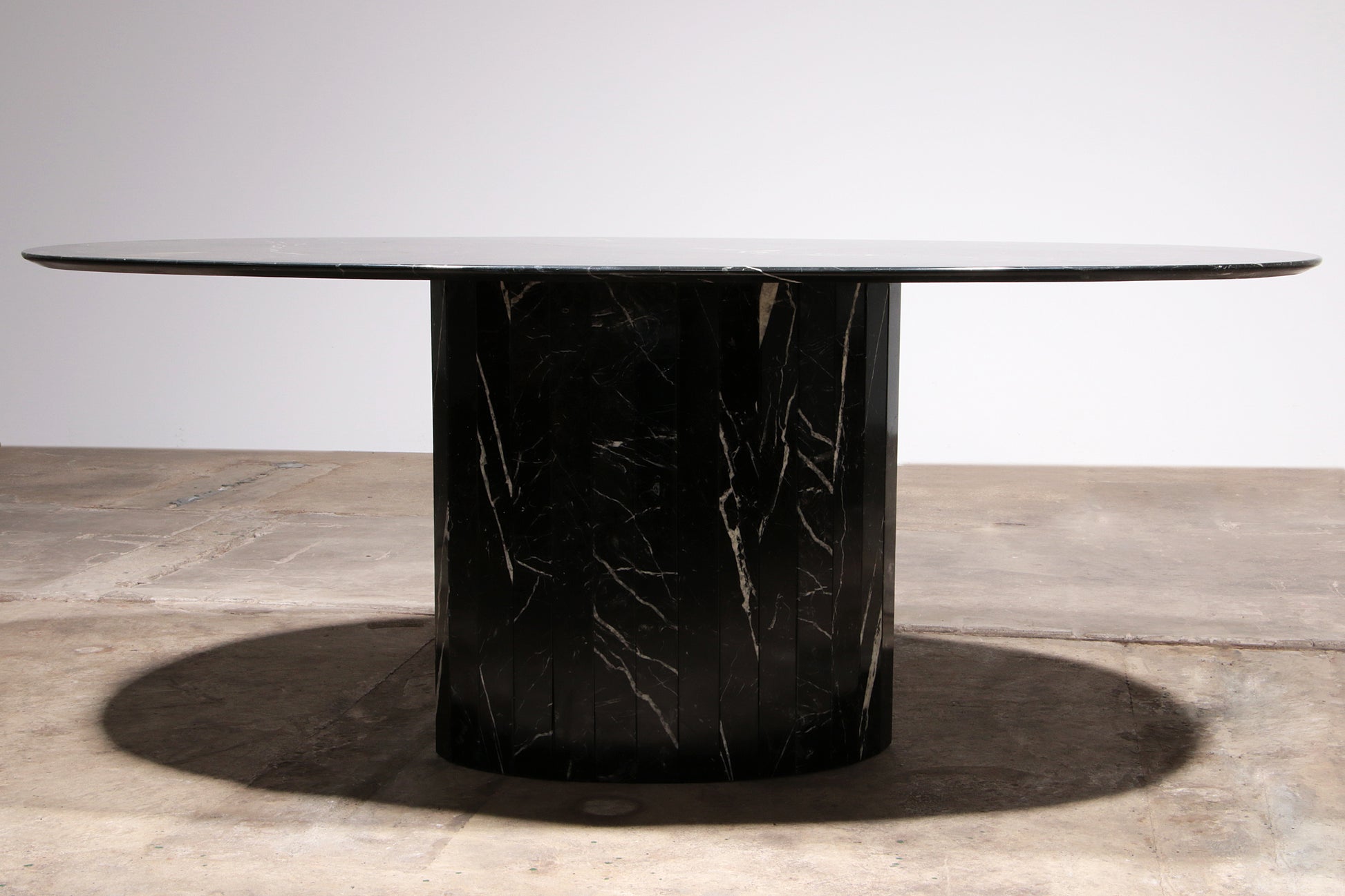 Vintage Oval Black Marble Dining Table, 1970s Italian Design