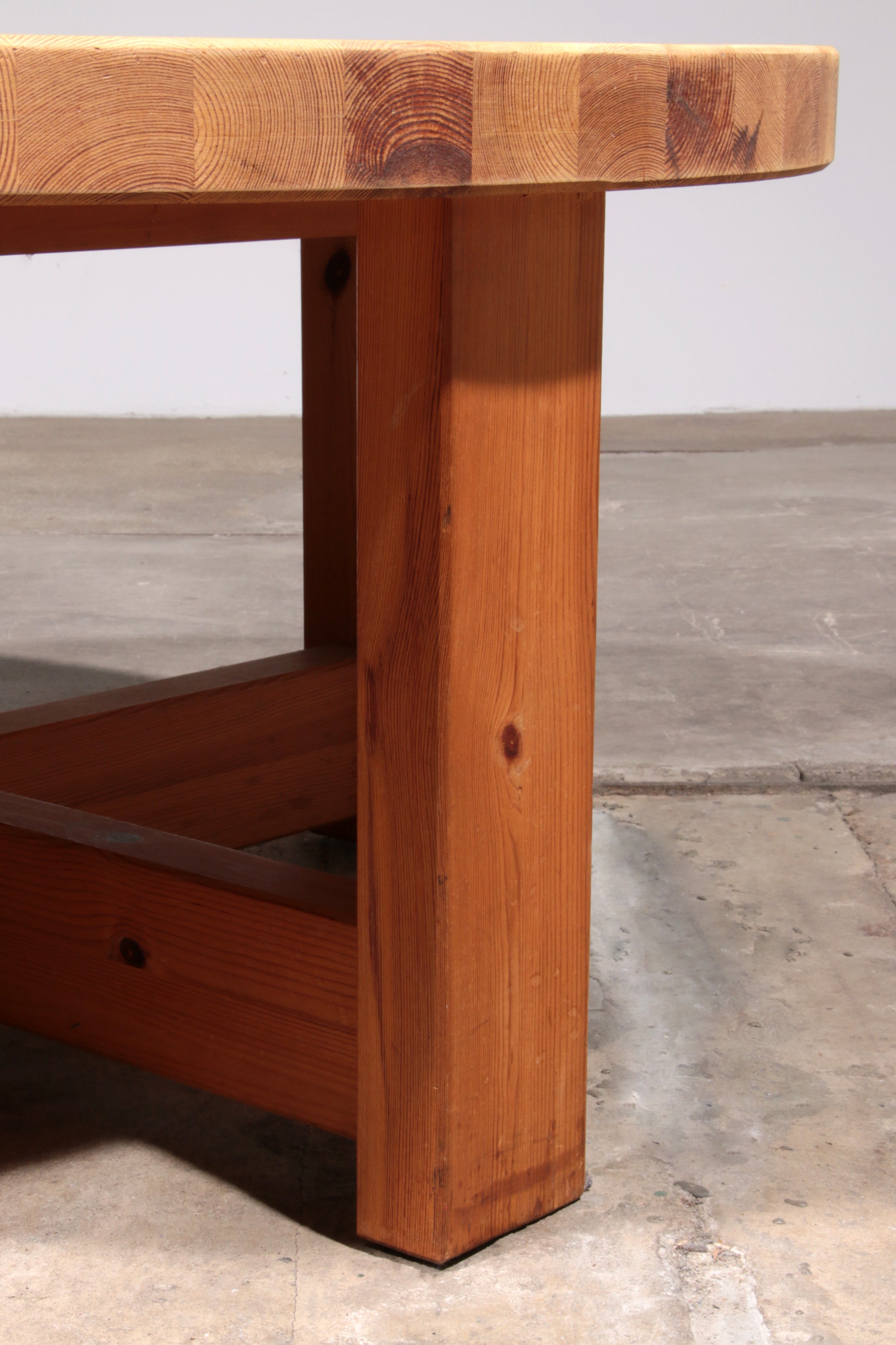 Round Pine Coffee Table Scandinavia 1970
