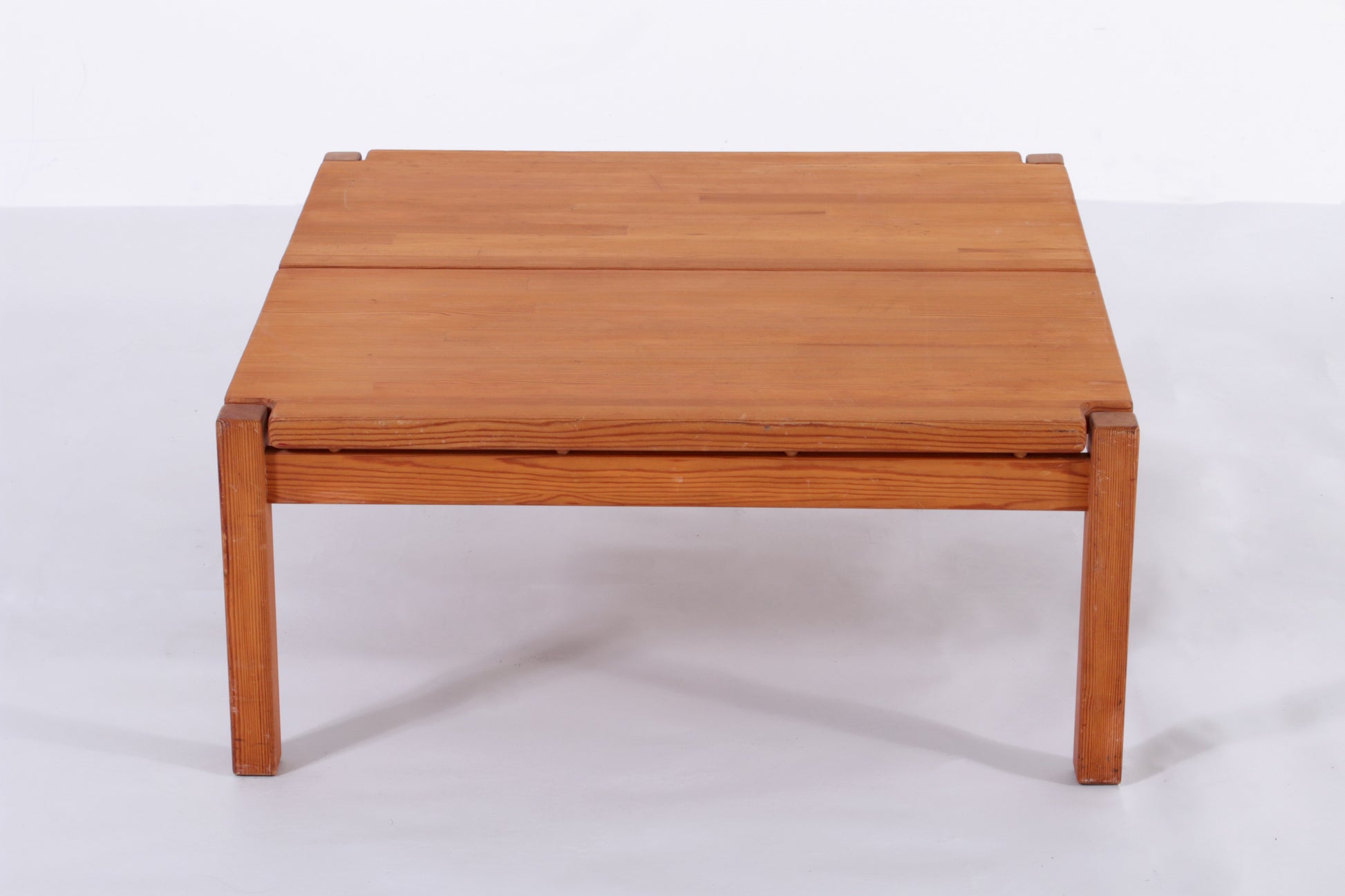 Design "Hongisto" Coffee Table by Ilmari Tapiovaara for Laukaan Puu, Finland, 1960