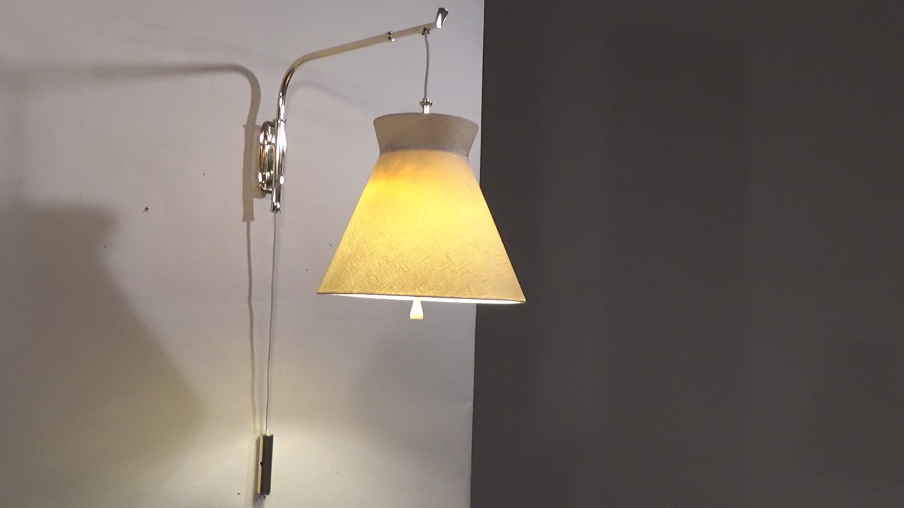 Elegant 1950s Italian Brass Diabolo Wall Lamp very rare