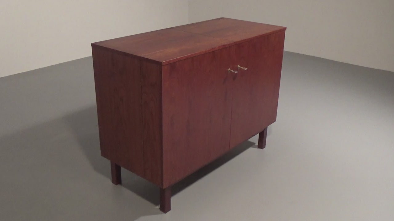 Timeless Scandinavian Mini-Bar with Mid-Century Charm 1960
