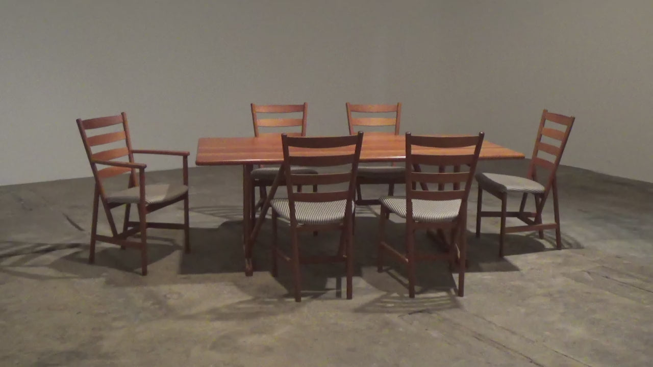 Hansen Sorensen Eetkamertafel met 6 stoelen,1970 Denemarken