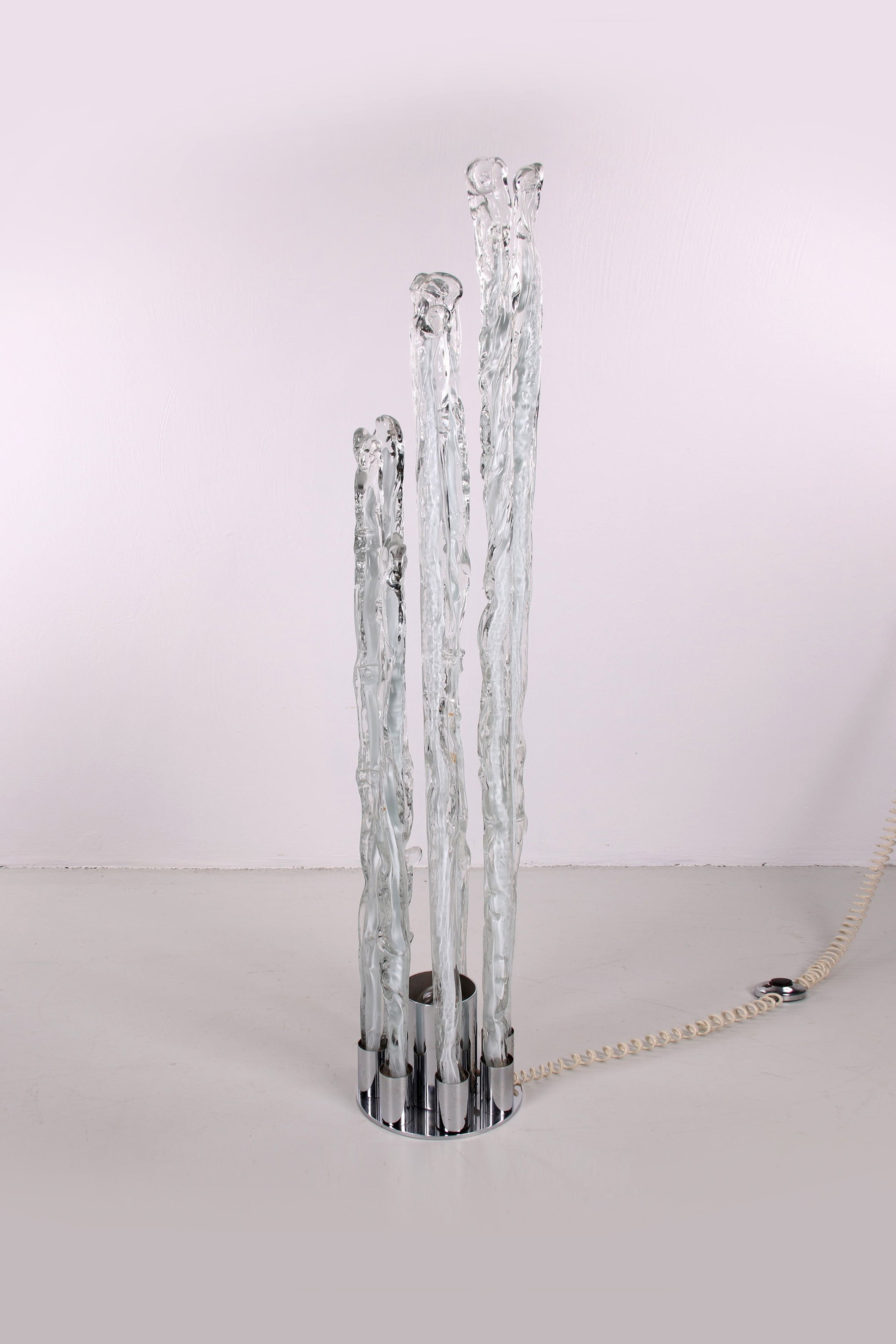 Ijs Vloerlamp Excalibur Design by Ettore Gino Poli gemaakt in Murano voorkant