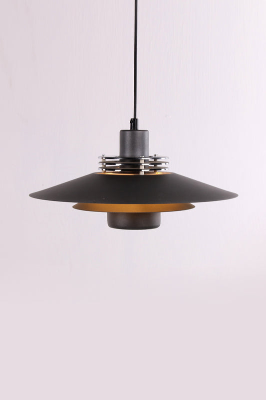 Deense Design Hanglamp Aluminium grijs van kleur voorkant