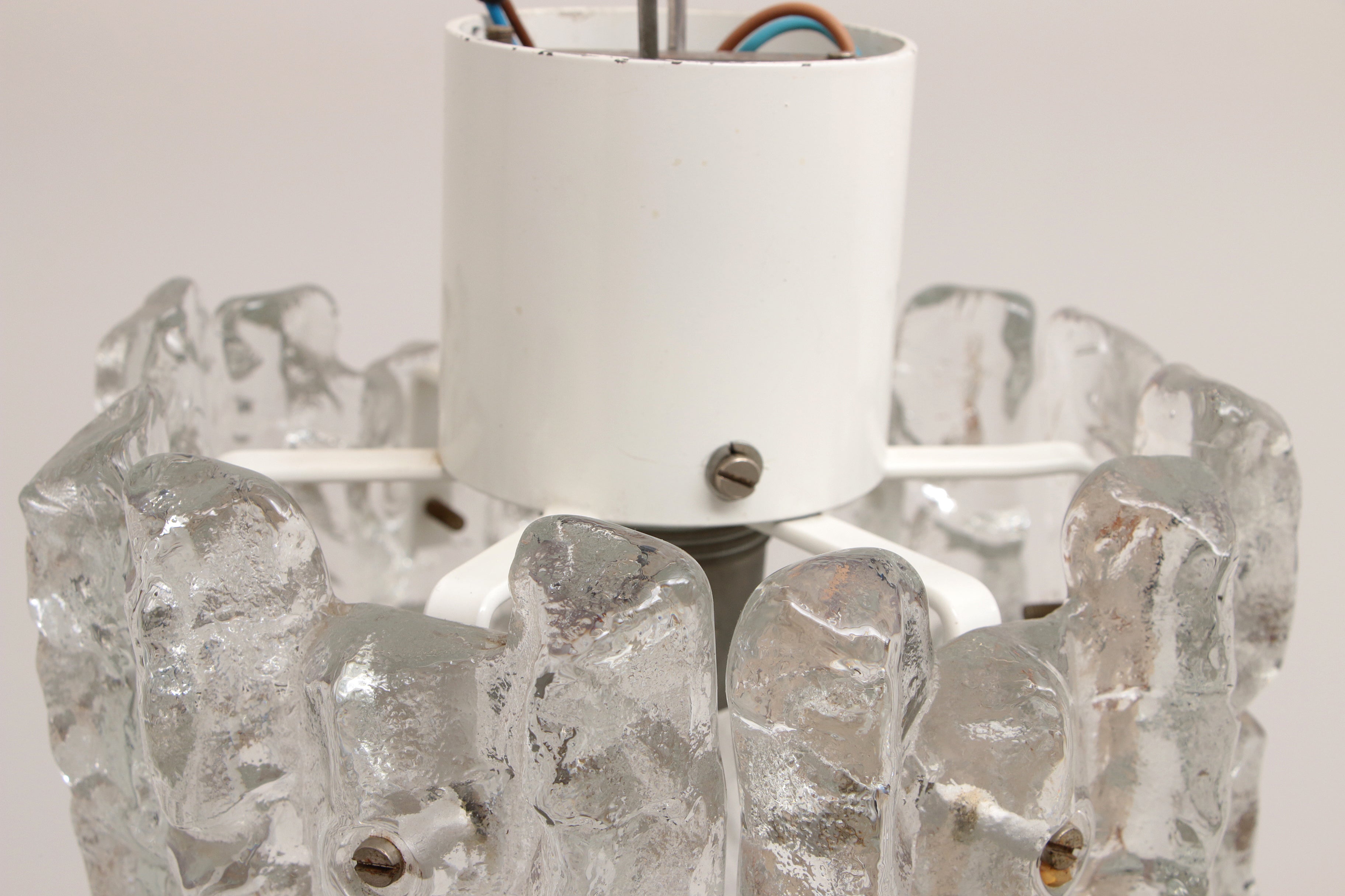 Kalmar Plafondlamp van muranoglas,1960 oostenrijk.