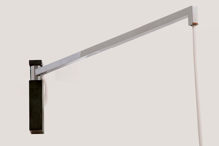 Deens wandlamp met chrome mooi strak model,1960