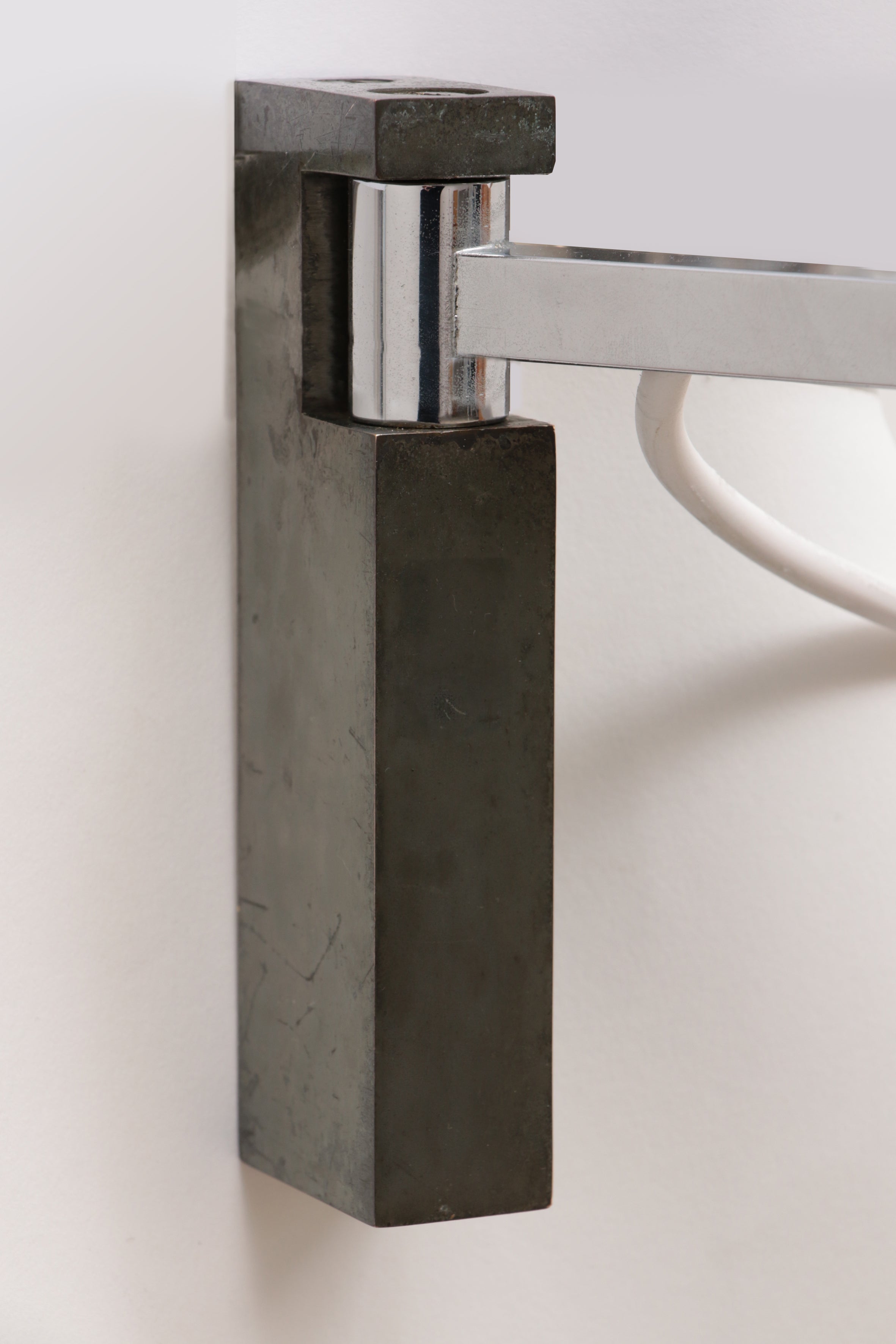 Deens wandlamp met chrome mooi strak model,1960