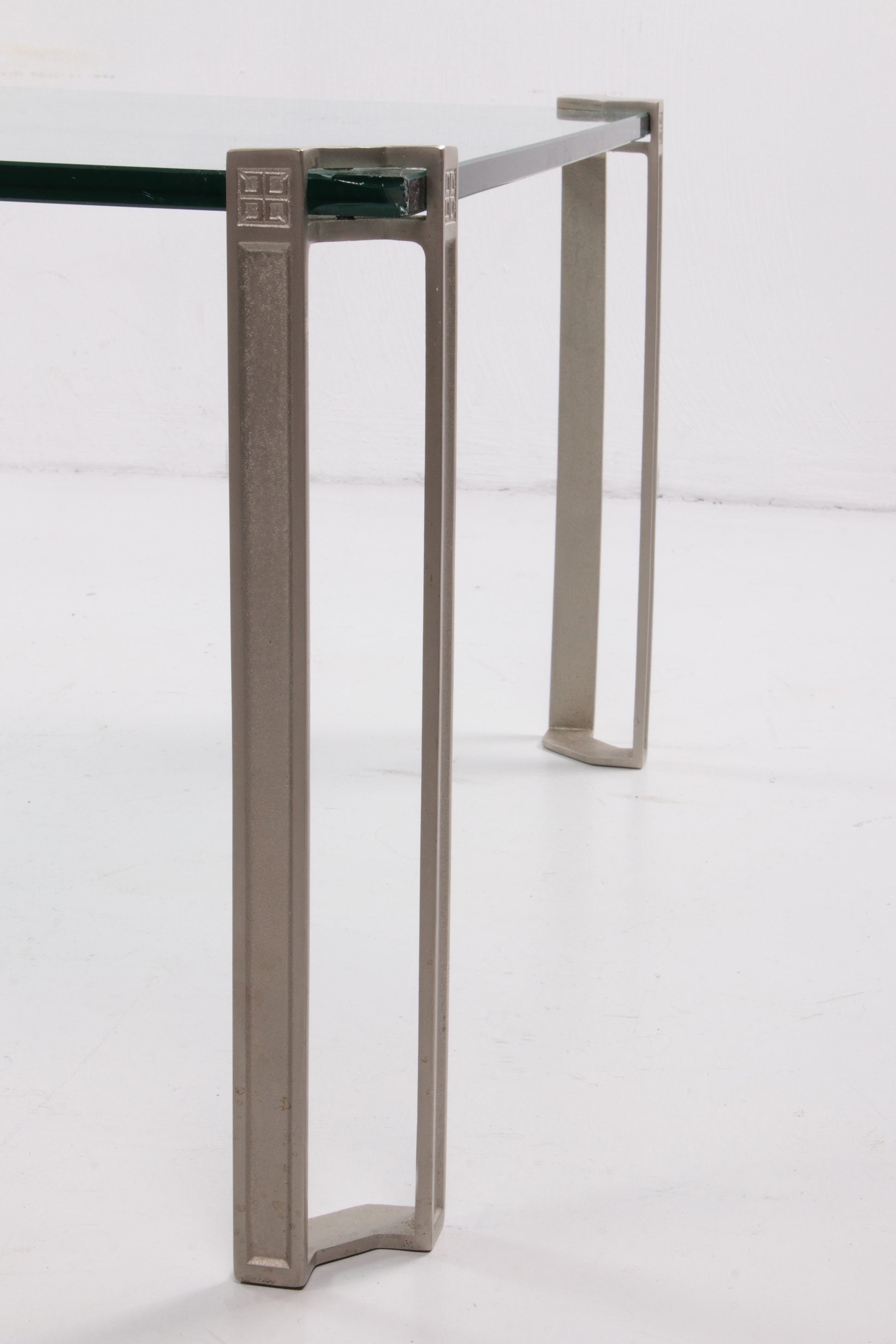 Salontafel T24 design van Peter Ghyczy 70 jaren