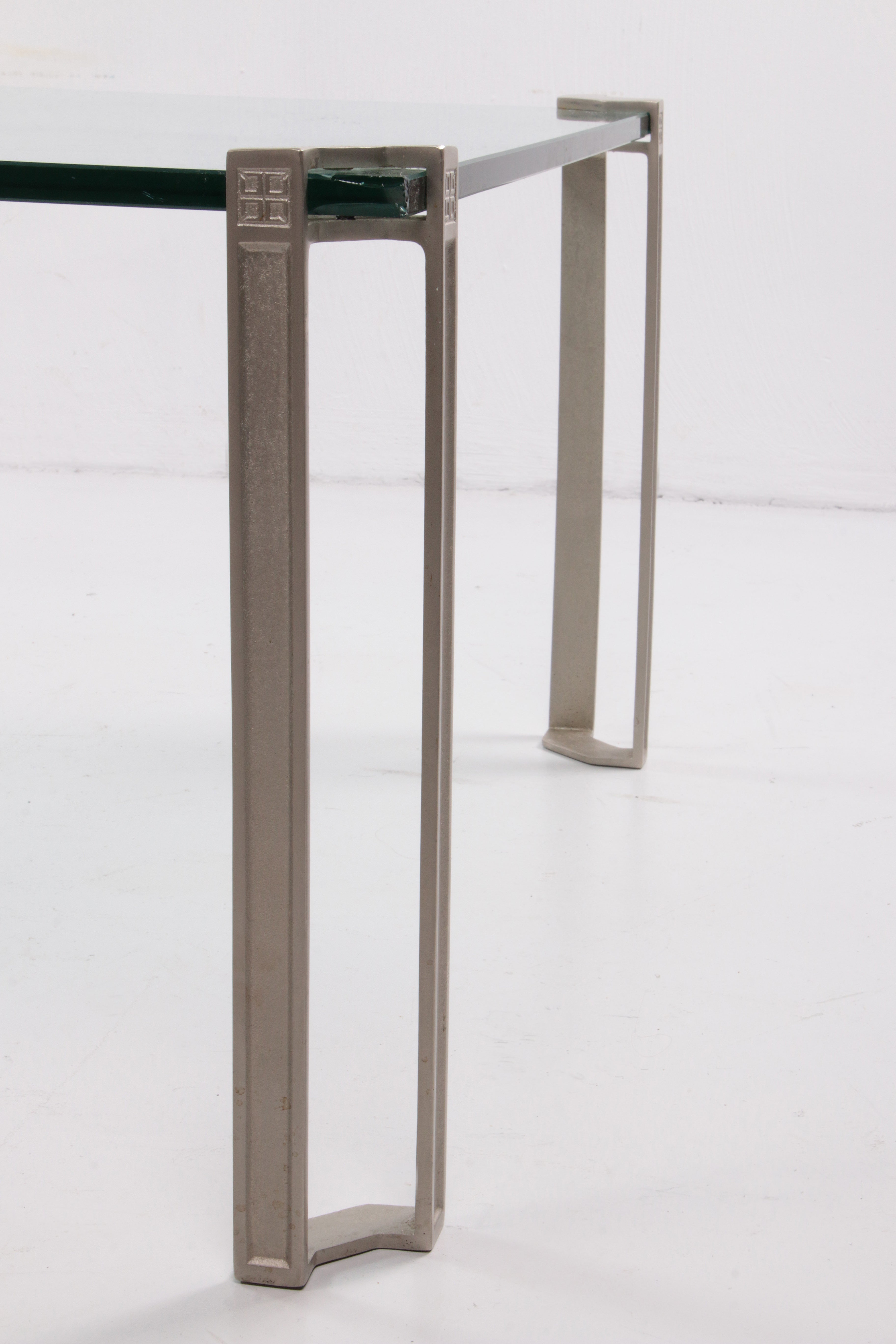 Salontafel T24 design van Peter Ghyczy 70 jaren