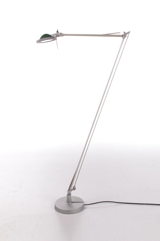 Desk table lamp Model Berenice made by luce plan.