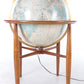 Prachtige Globe van Replogie op mahonievoet,1960 voorkant