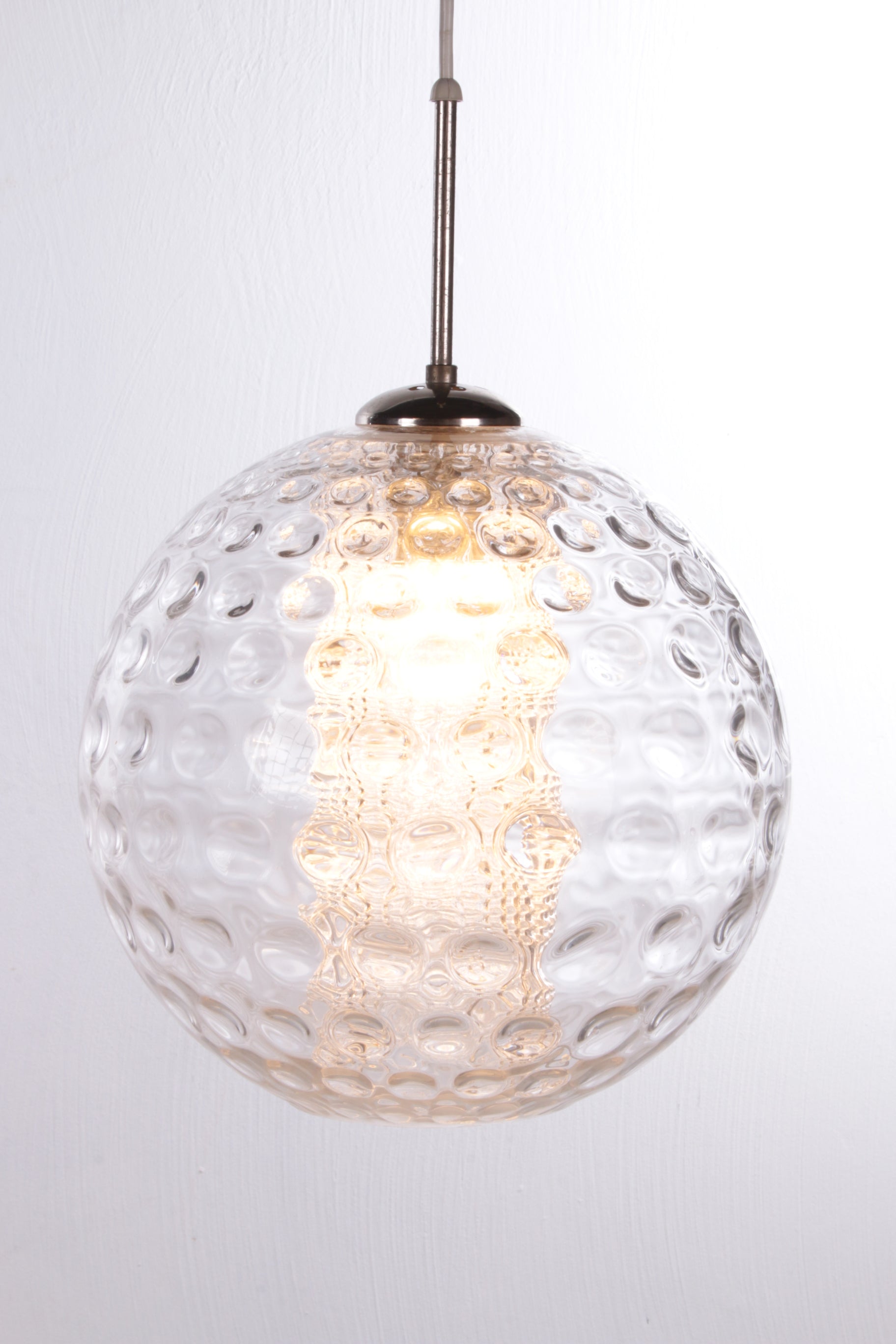 Vintage Ijsglas kogel hanglamp van Doria Leuchten,1960s