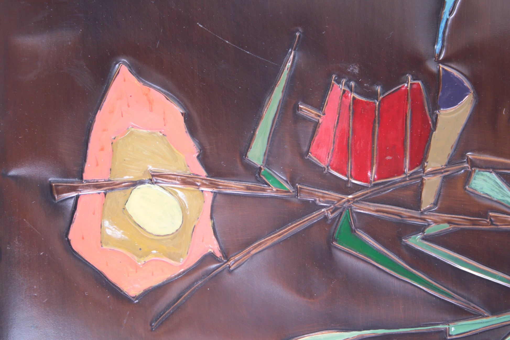 Koperen Wanddecoratie met Emaille boten jaren60 detail foto