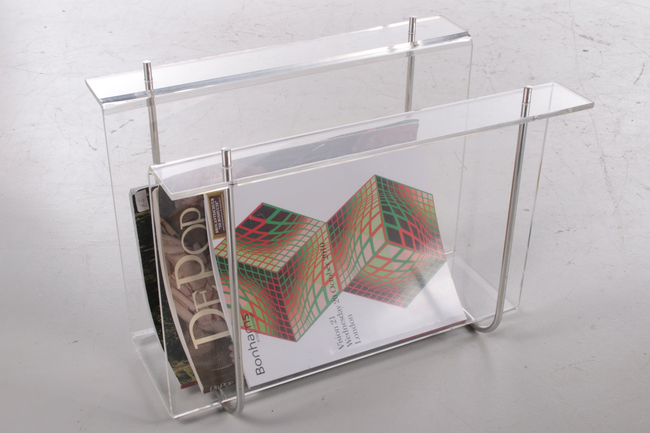 Plexiglas Magazijnrek met metalen accenten,1